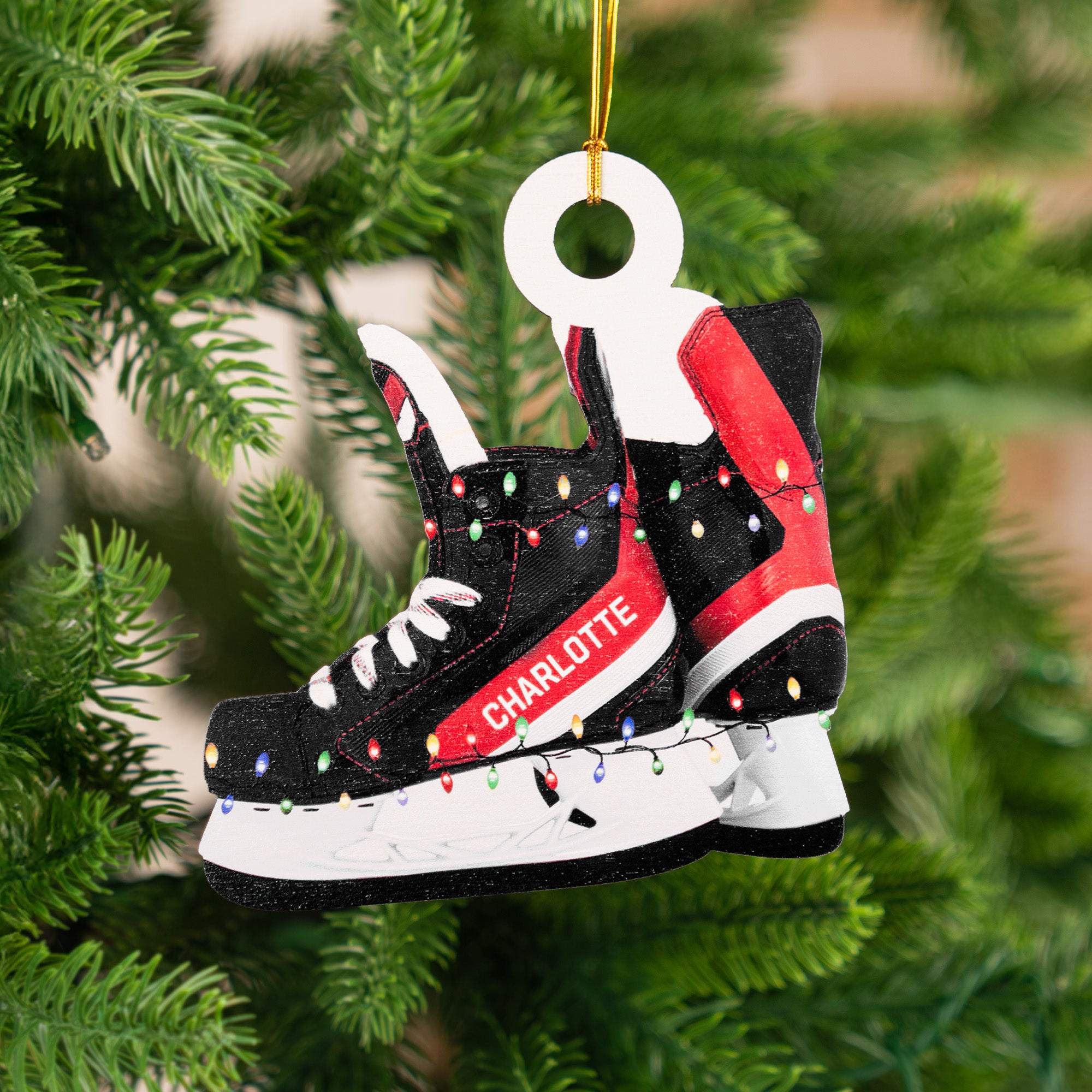 Personalizado Hockey sobre hielo Patines Luces de colores Adorno de madera con nombre Árbol Decoración Navidad Navidad Regalo para los amantes del hockey sobre hielo