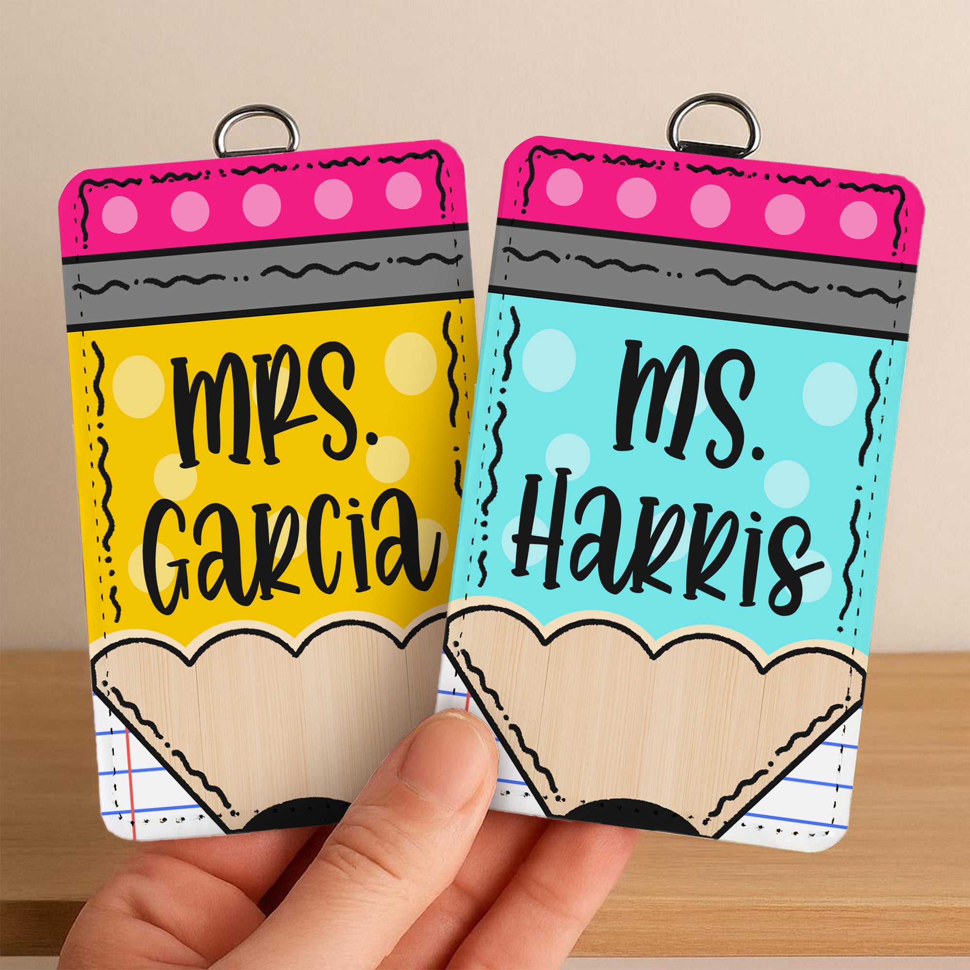 Personalizada de lunares diseño de lápices de cuero de la PU titular de la insignia de identificación con el texto de vuelta a la escuela Día del Maestro de Apreciación de Regalo para el Maestro
