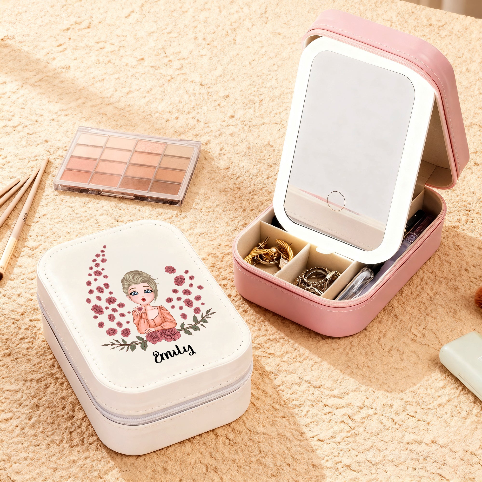 Personalizado de dibujos animados Chica Volando Nacimiento Flor PU Caja de joyería de cuero con nombre y ajustable de tres colores LED Espejo Cumpleaños Regalo de Navidad para las mujeres