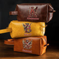 Alfabeto heráldico real personalizado Neceser de cuero PU con nombre e inicial Accesorios de viaje Regalo de cumpleaños para hombre