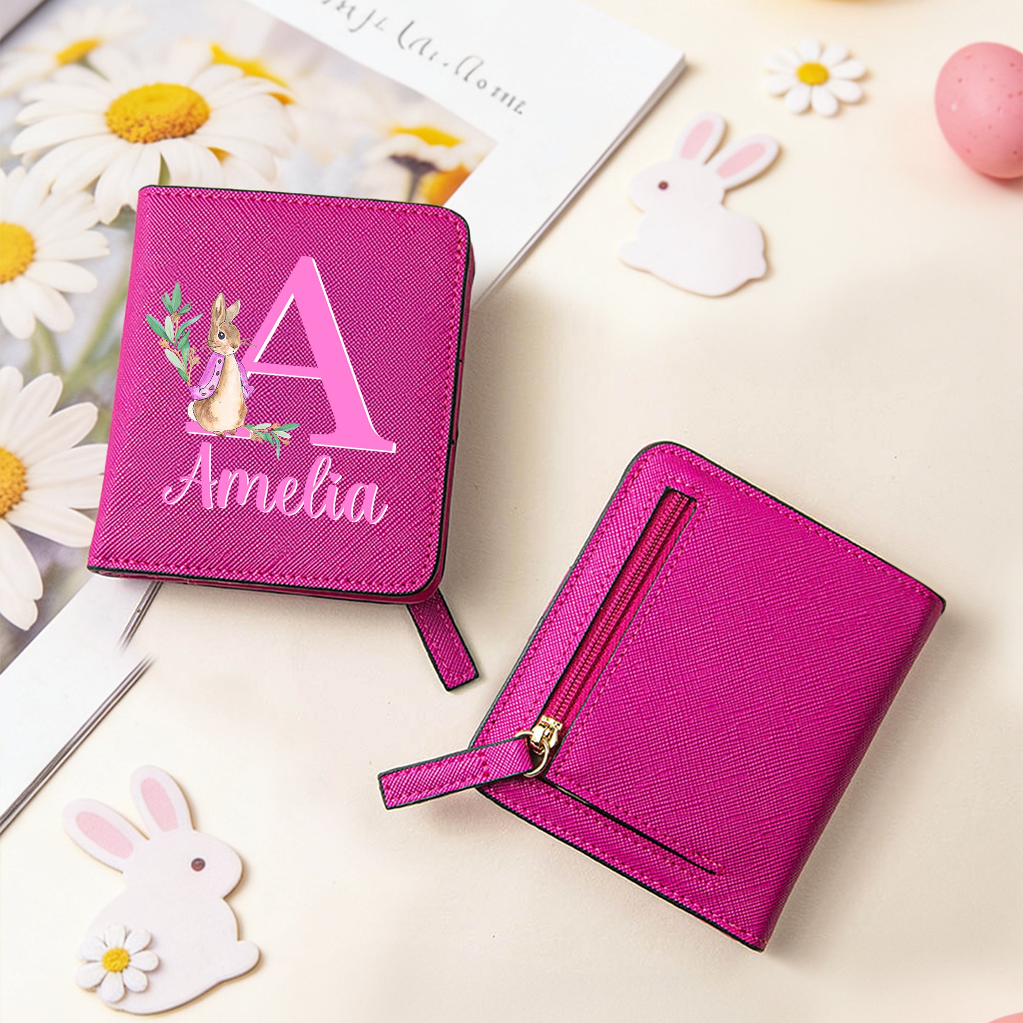 Personalizado lindo Peter conejo inicial de cuero de la PU Bifold bolsillo billetera con múltiples ranuras para tarjetas con nombre de Pascua de regalo para las niñas
