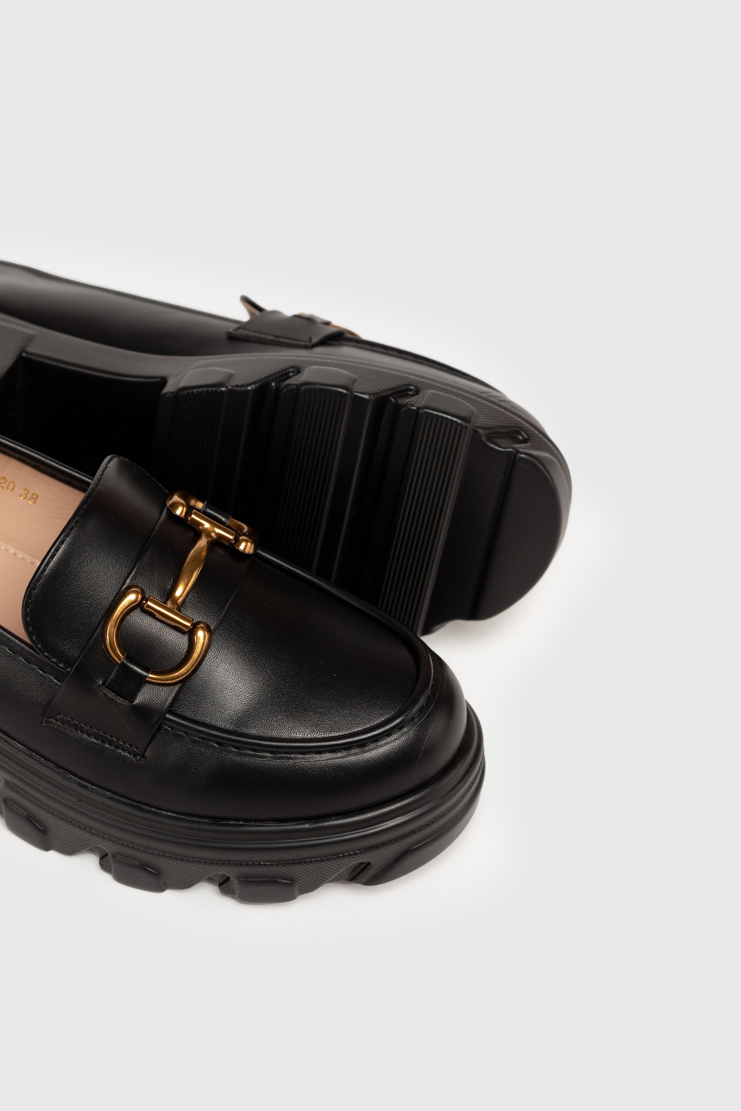 MOCASIN  TRACK