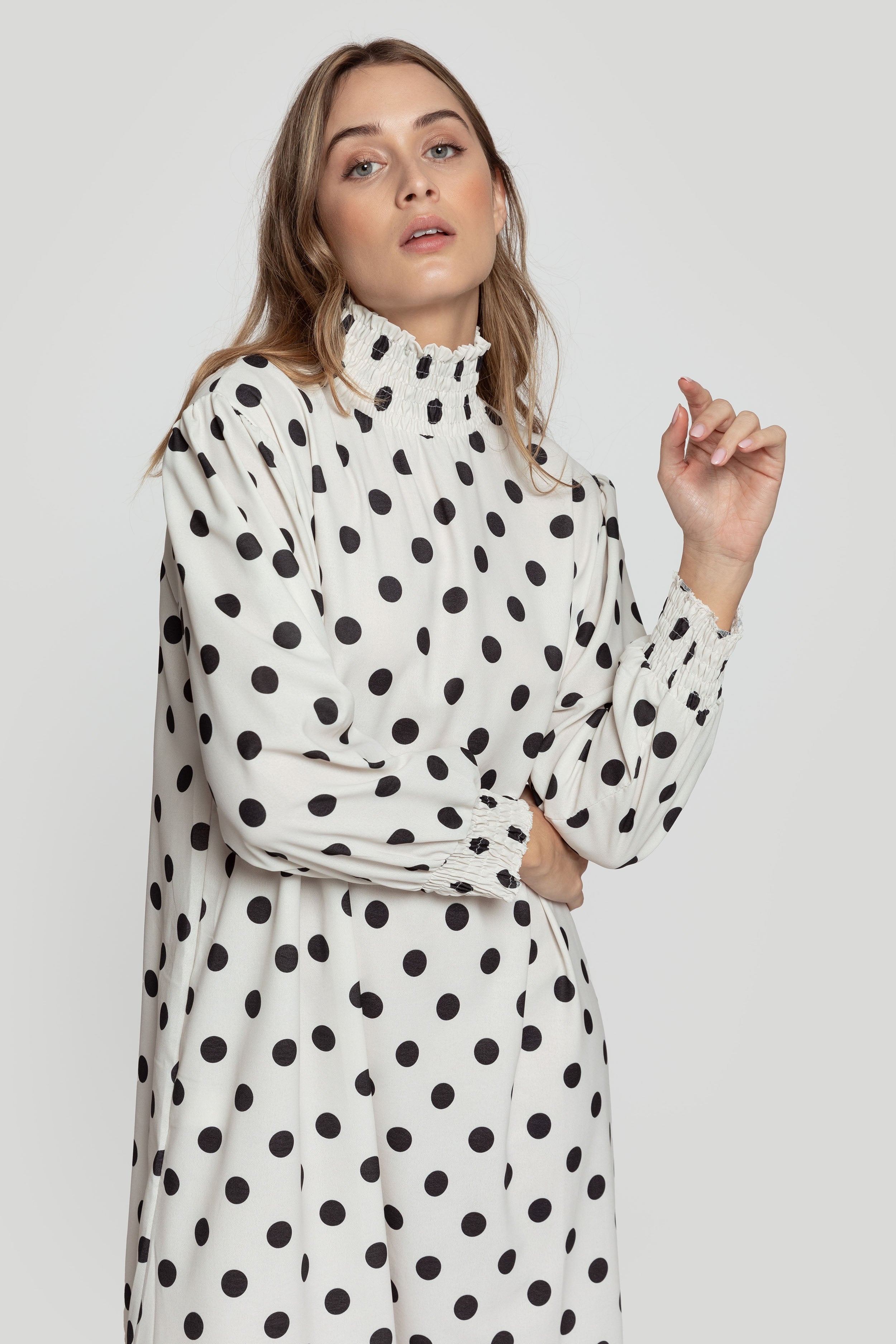 VESTIDO  LUNARES