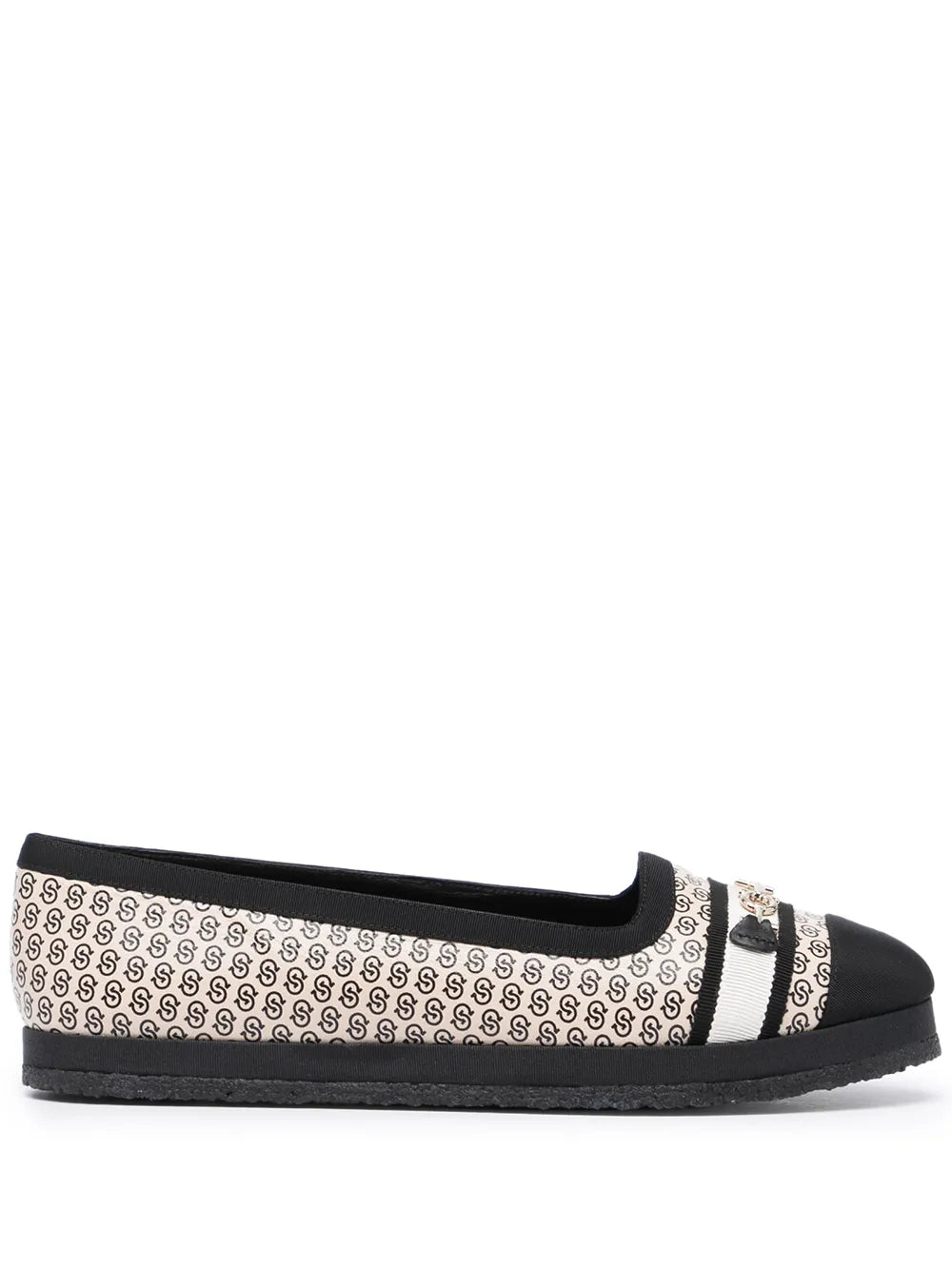 Ferragamo Kelsi Flat — Black