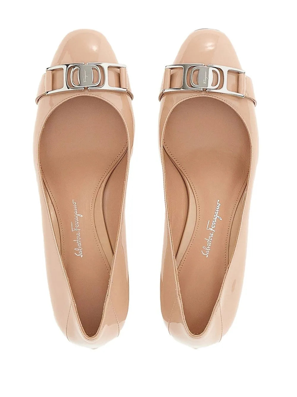 Ferragamo Vara Chain Pump — Beige