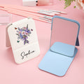 Personalizado Acuarela Nacimiento Flor Bouquet Mariposa PU Cuero Espejo de Maquillaje con Nombre Plegable Viaje Esencial Cumpleaños Regalo para Mujeres