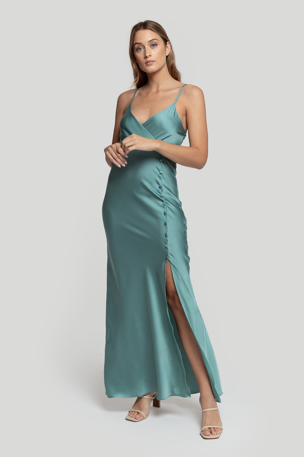 VESTIDO  LENCERO