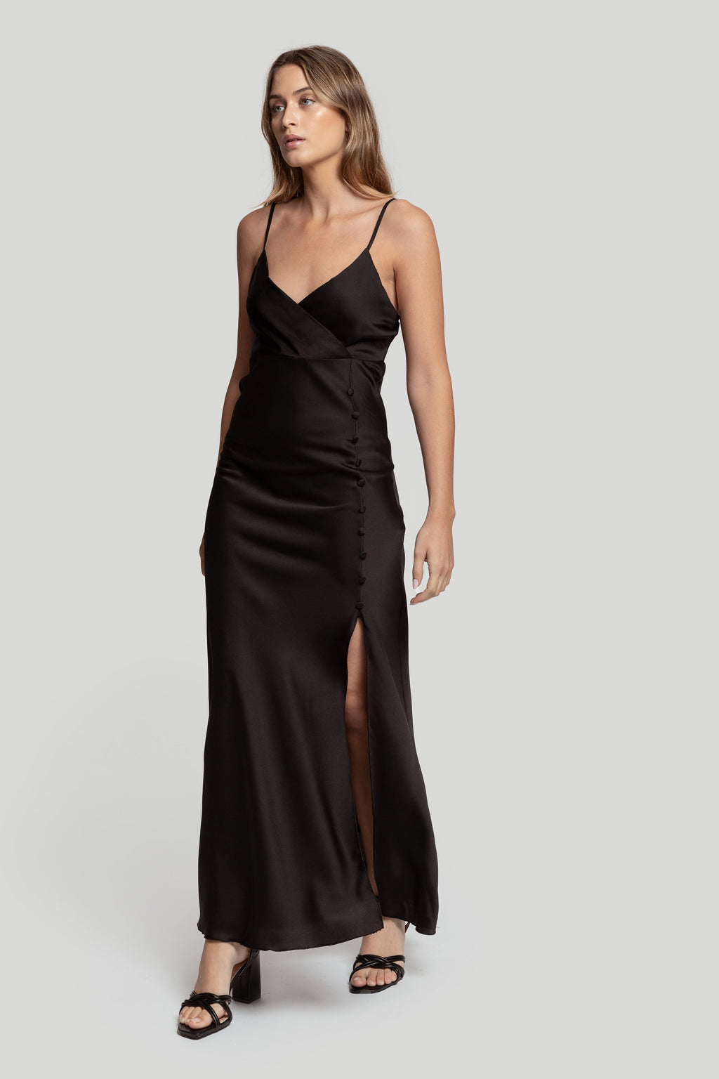VESTIDO  LENCERO