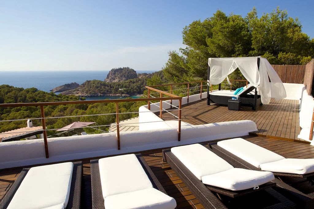 Luxurious Ibiza Villa with Cala Salada’s Magical Sunsets in San Antonio