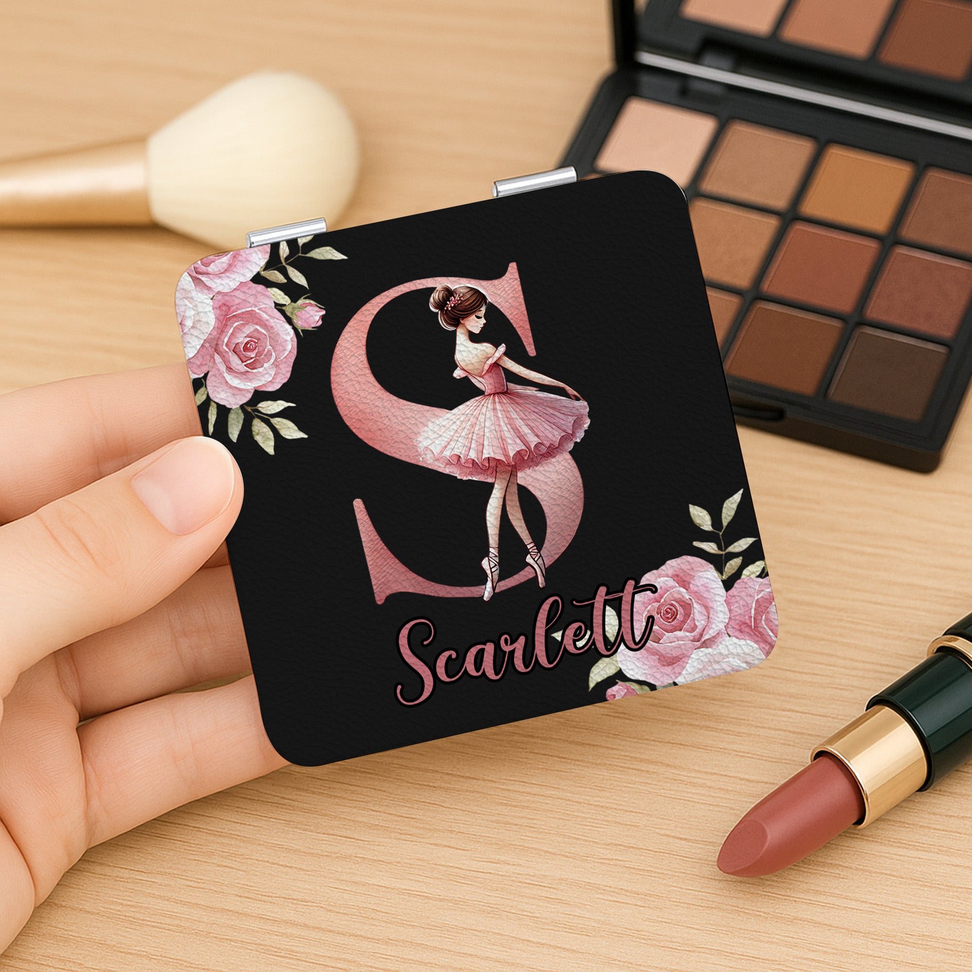 Alfabeto de bailarina personalizado Floral de doble cara 1X 2X PU Espejo de maquillaje de cuero con nombre e inicial Cumpleaños Aniversario Regalo para Ballet Lovers