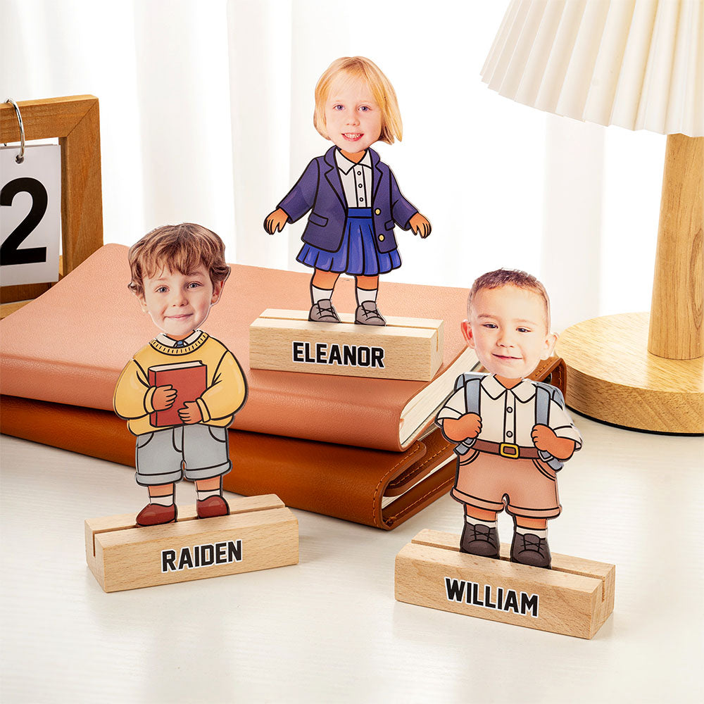 Uniforme escolar personalizado Cara del personaje Placa acrílica con base de madera y nombre Decoración del hogar Cumpleaños Día del niño Regalo para niños Niñas