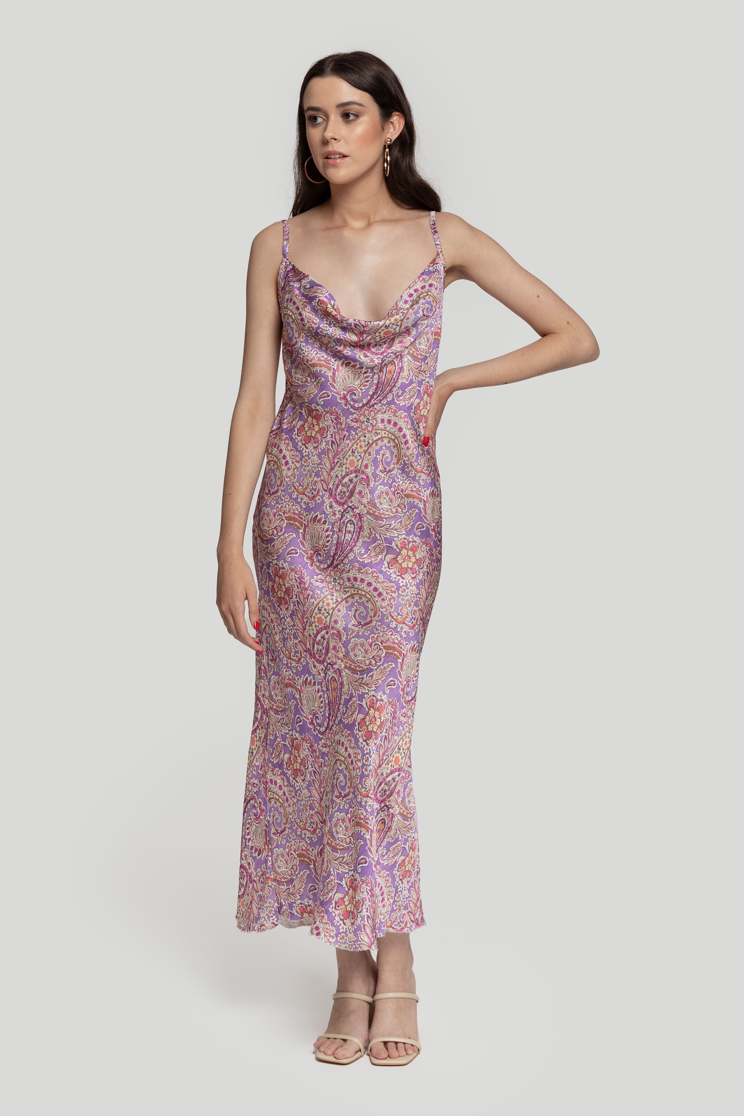 VESTIDO  SATINADO