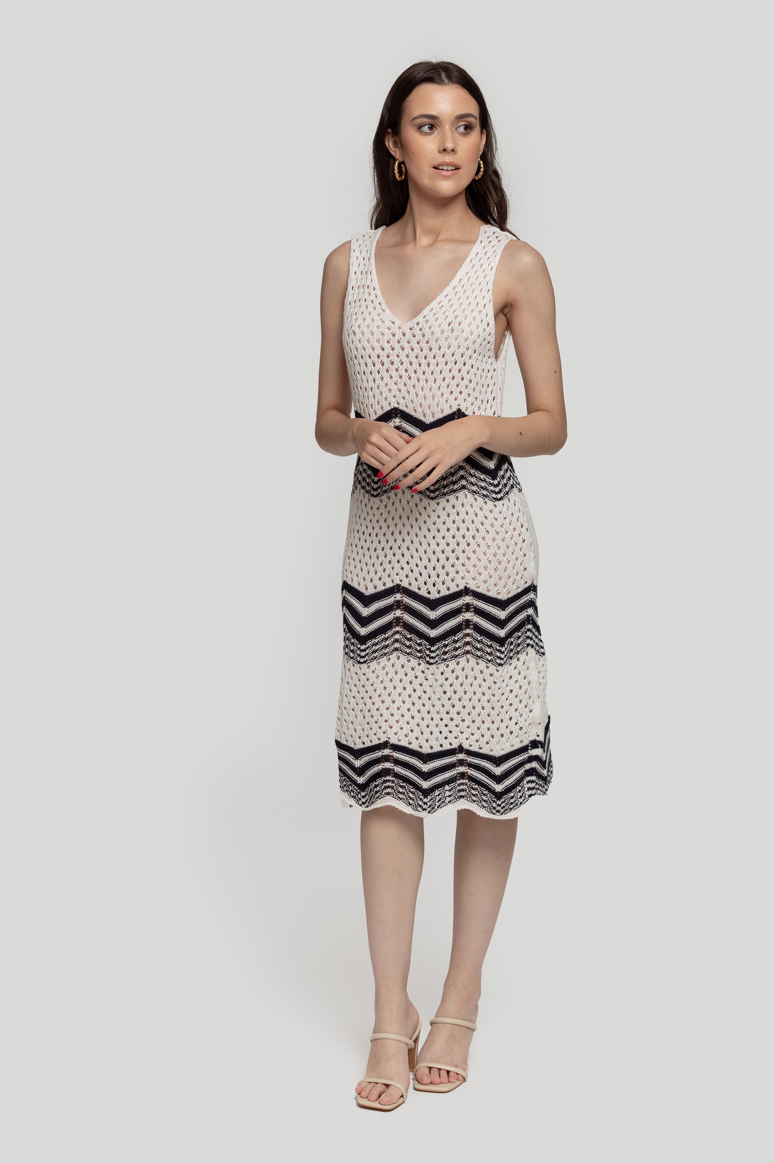 VESTIDO  CALADO