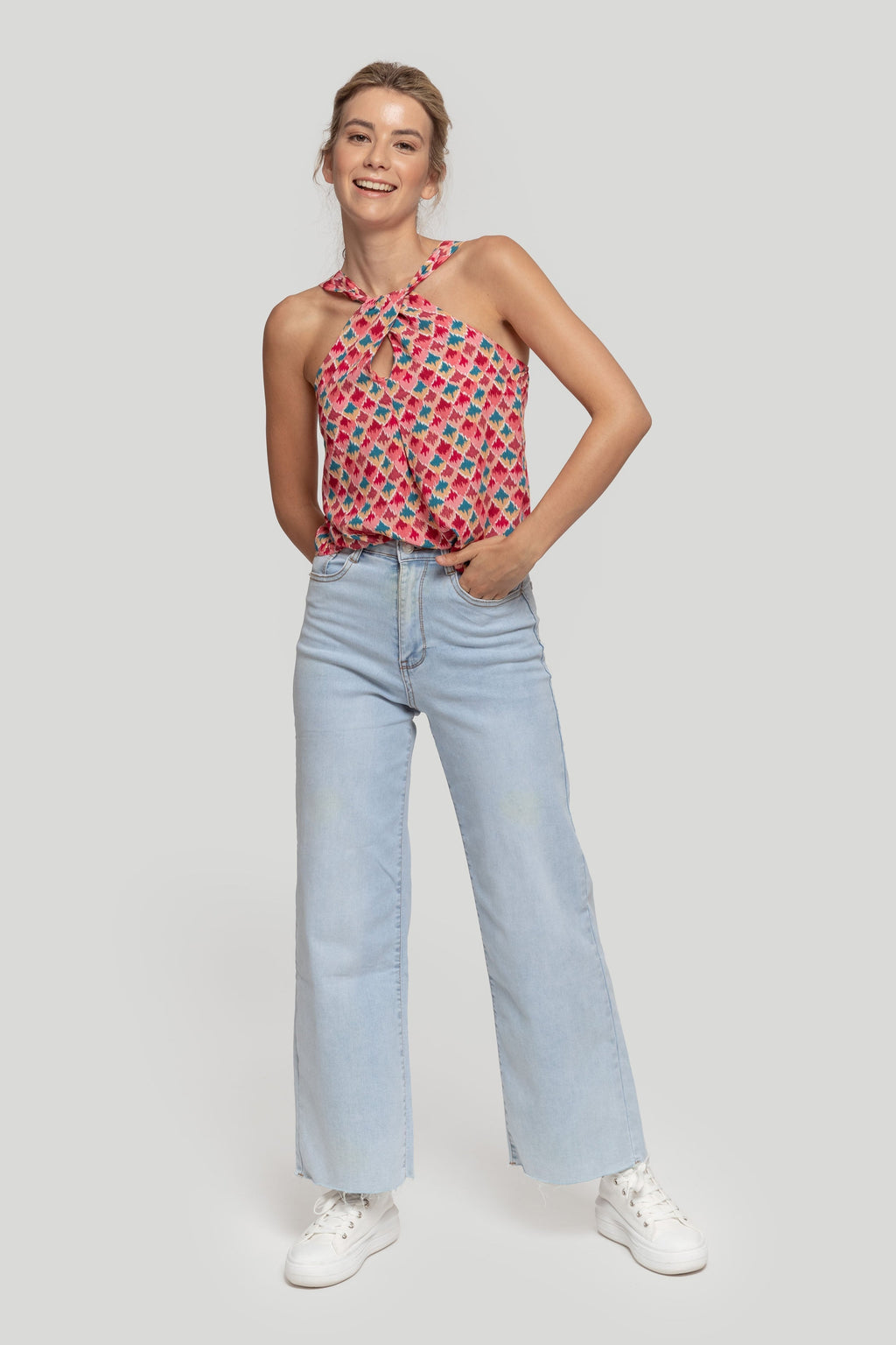 TOP  HALTER
