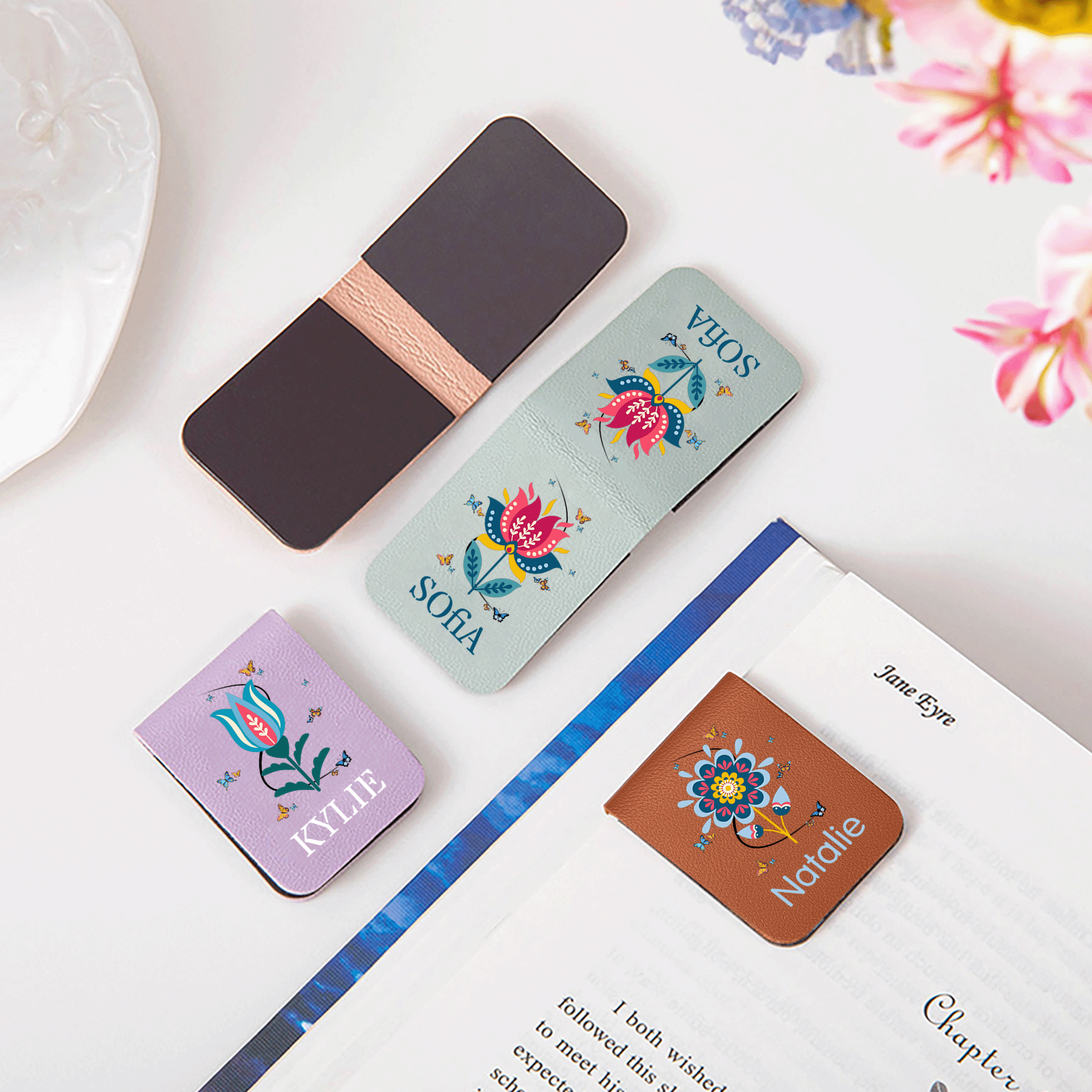 Personalizado Folk Art Flor PU Cuero Marcapáginas Clip con Nombre Lectura Cumpleaños Regalo para los amantes de los libros Ratones de biblioteca