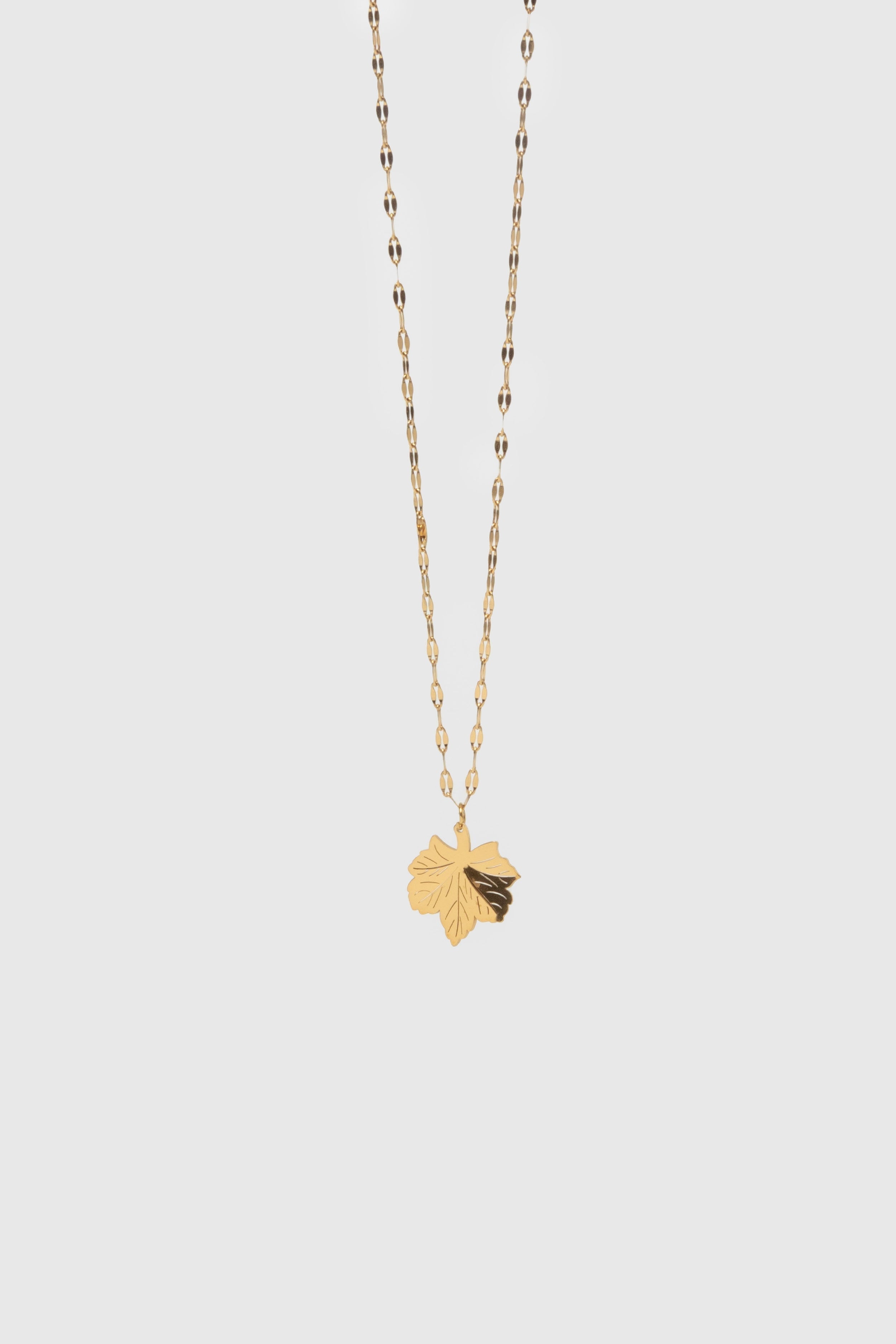COLLAR  HOJA