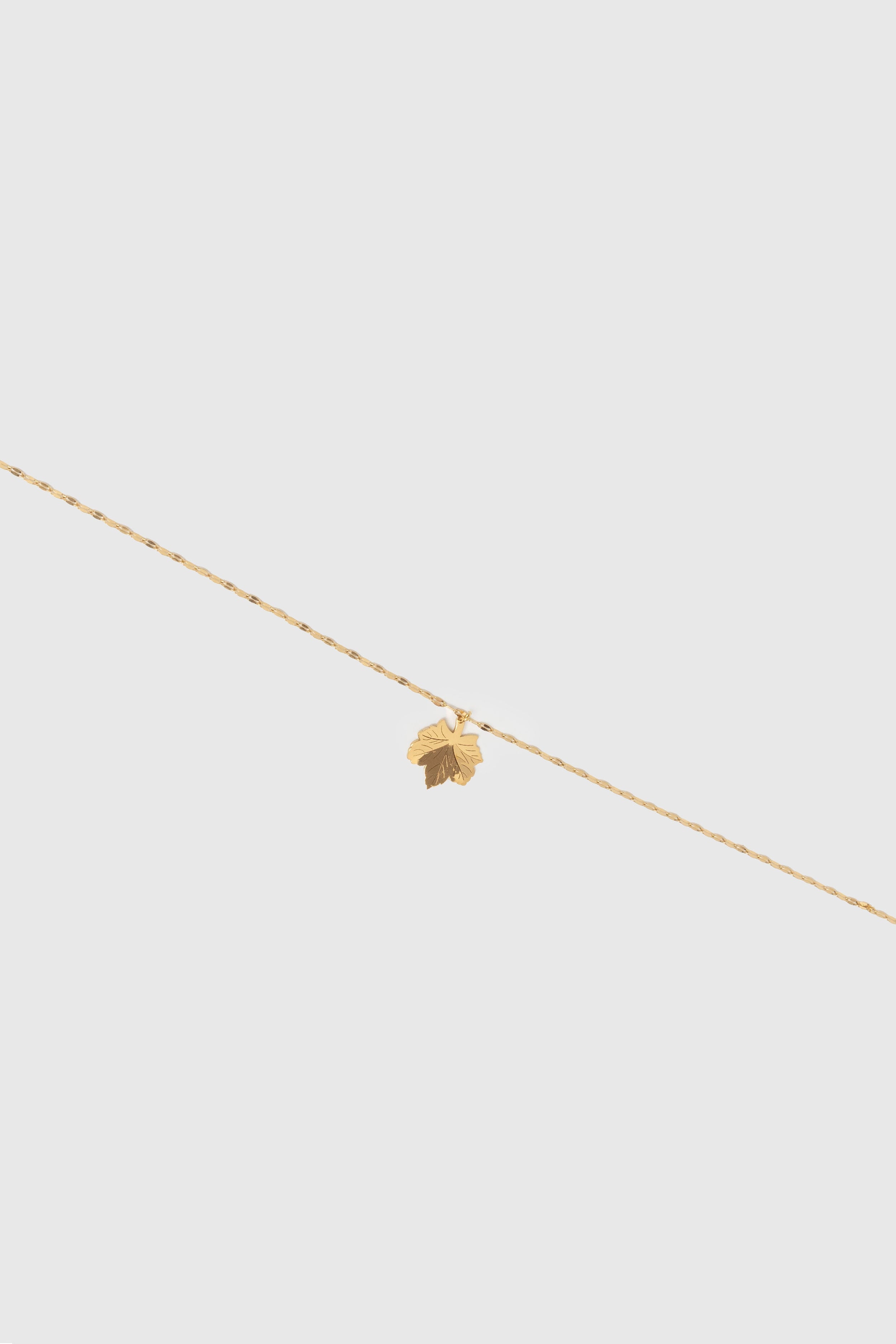 COLLAR  HOJA