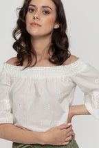 BLUSA  BORDADOS