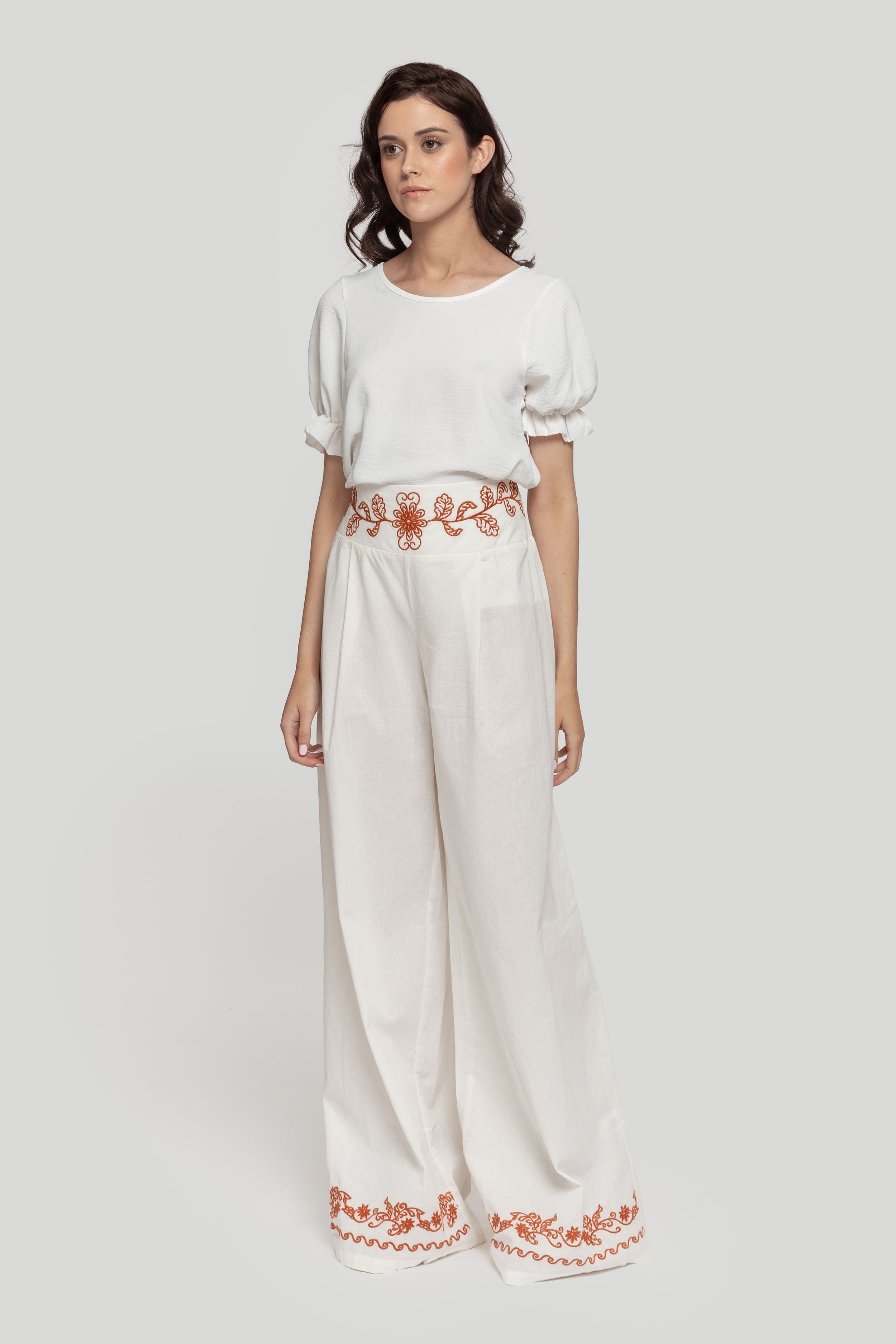 PANTALON  BORDADOS