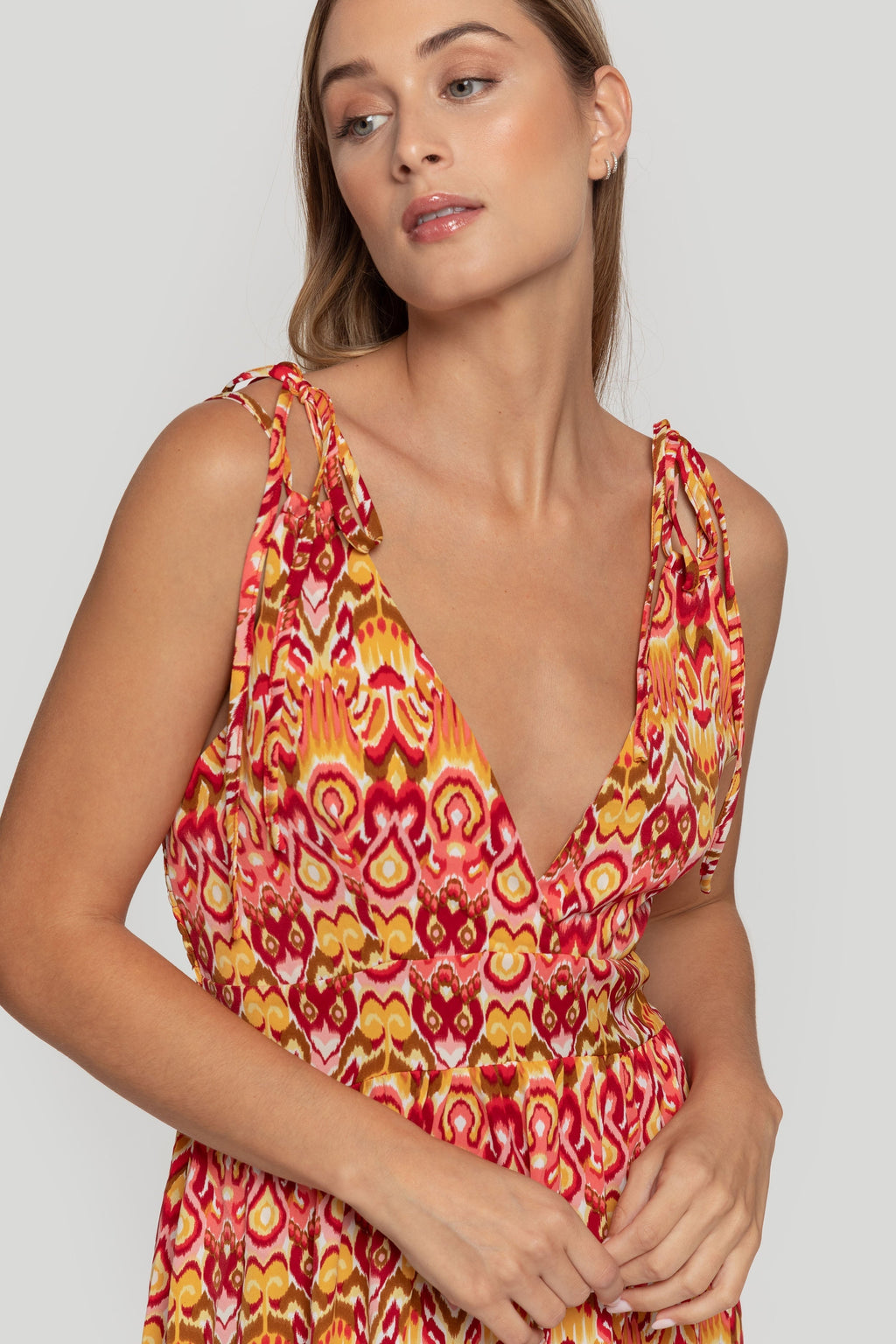 VESTIDO  ANUDADO