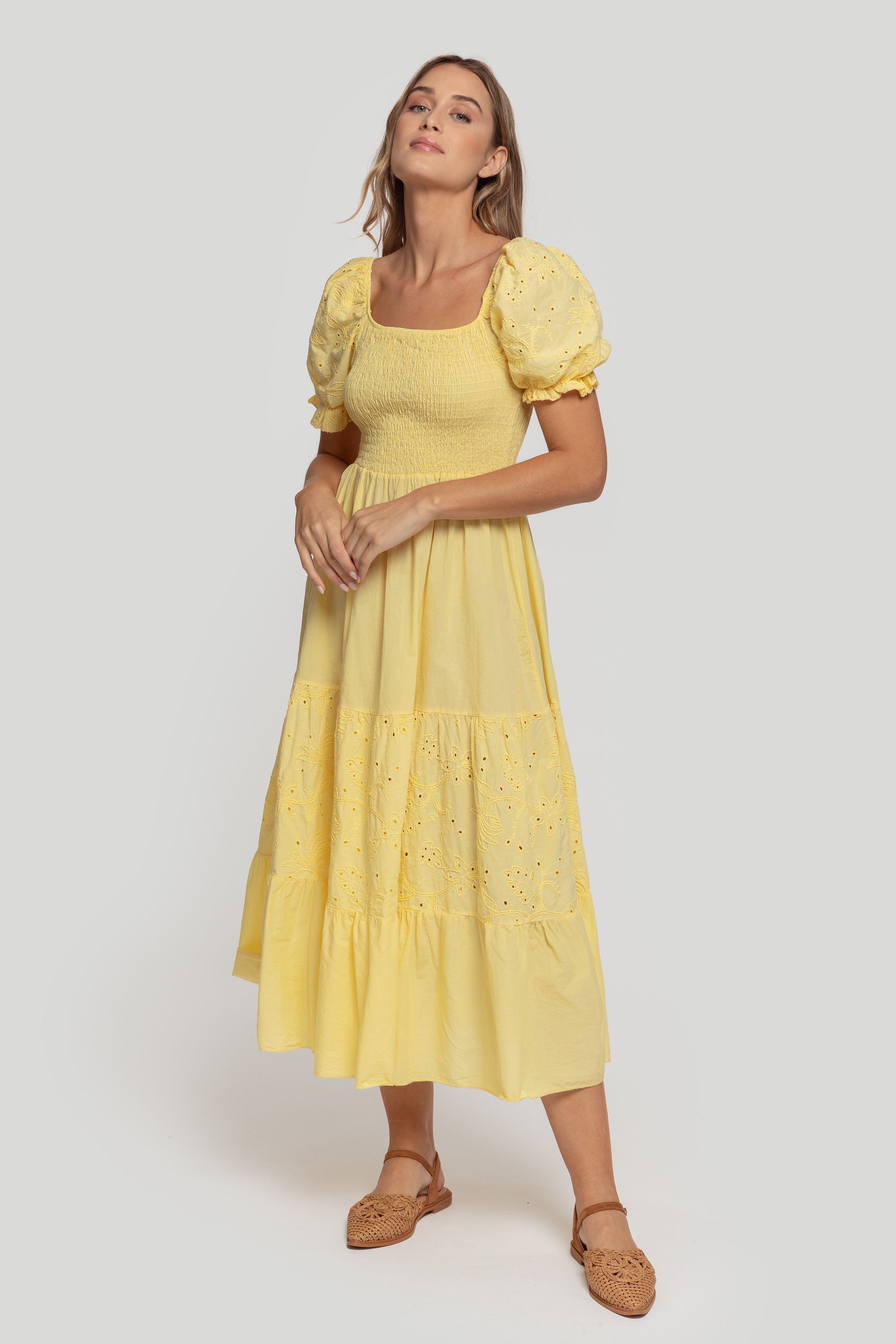 VESTIDO  BORDADOS