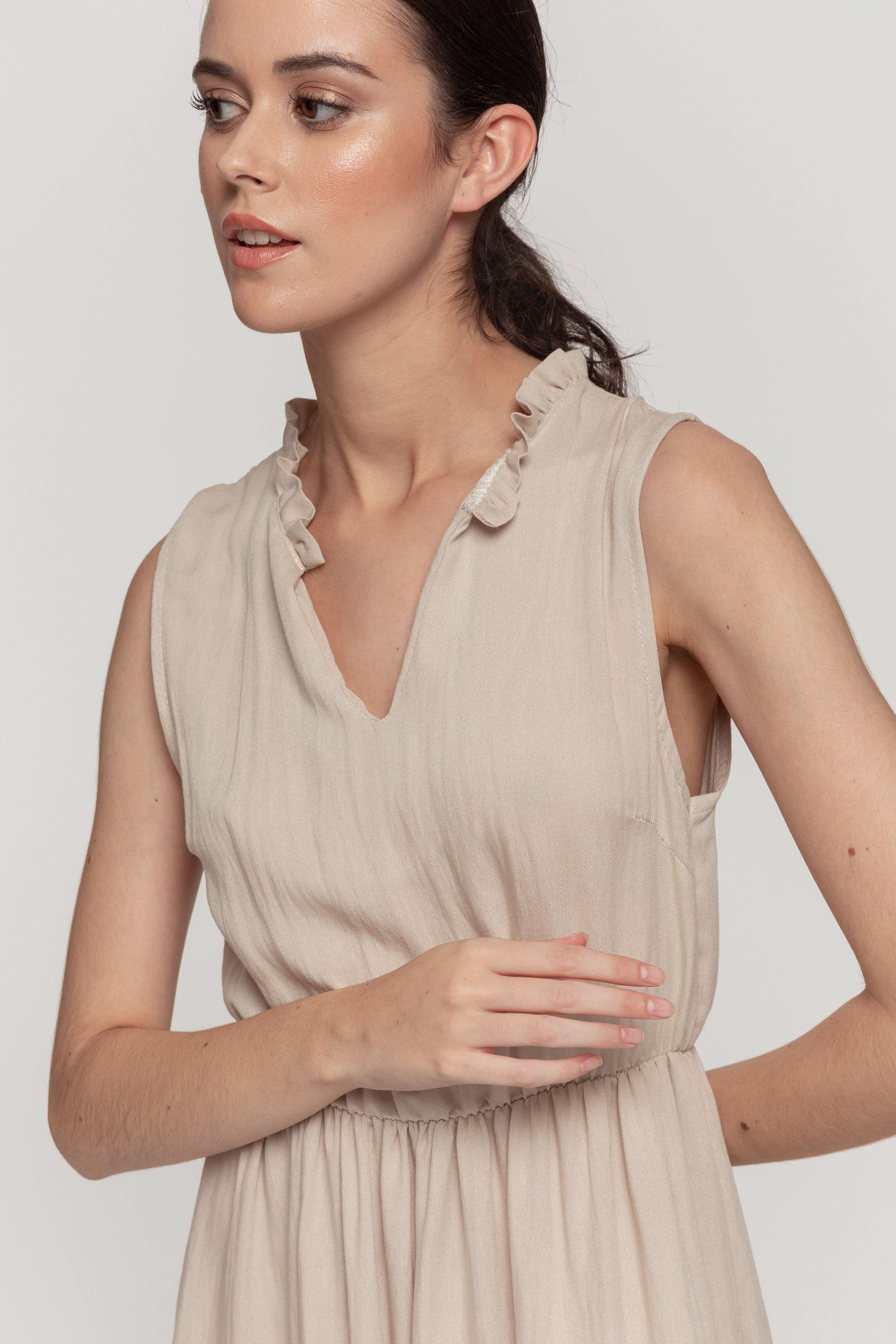 VESTIDO  CAPAS