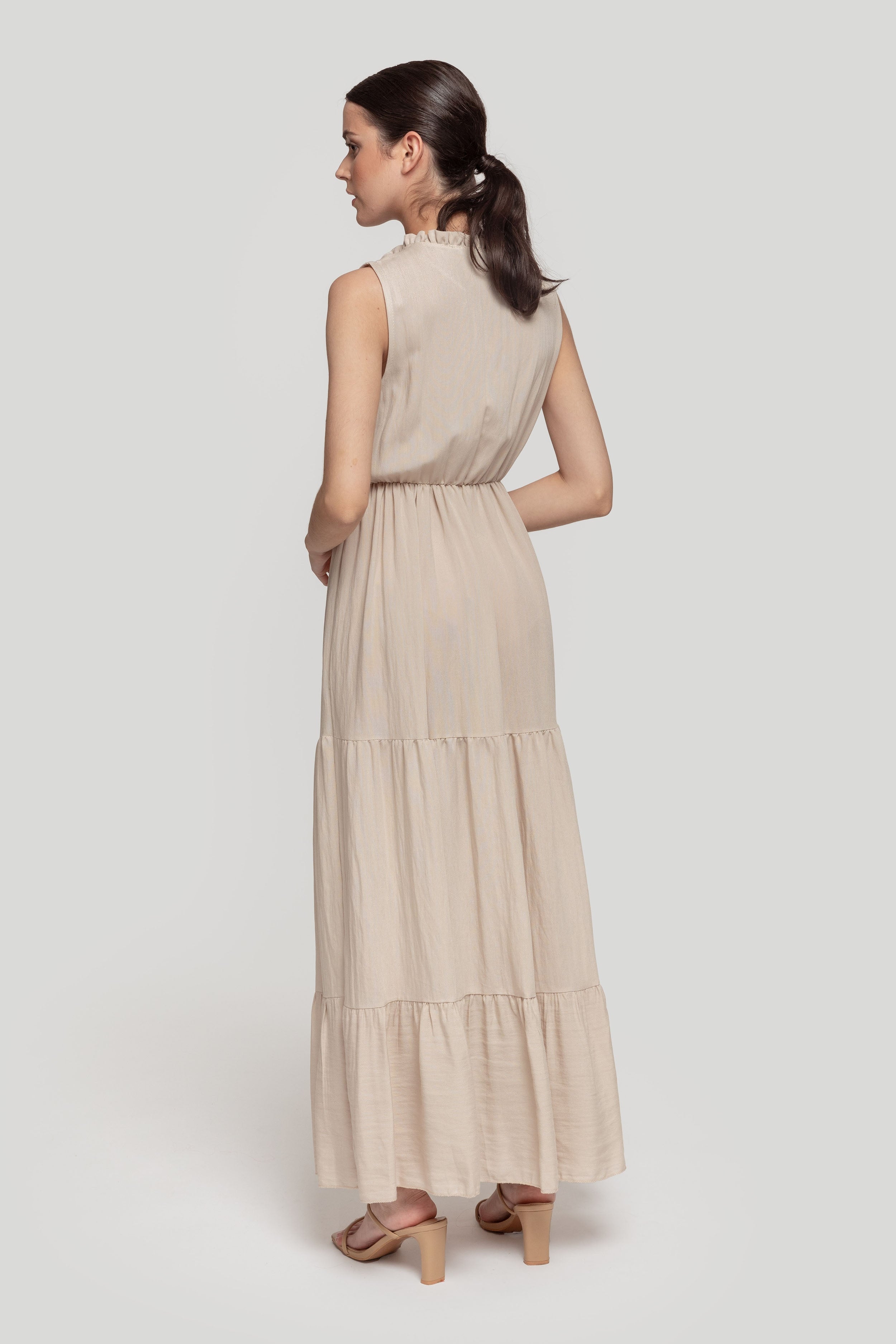VESTIDO  CAPAS