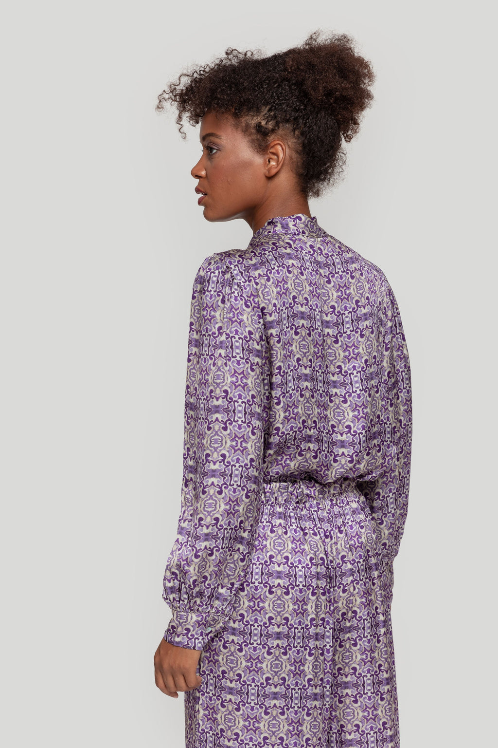 BLUSA  SATINADA