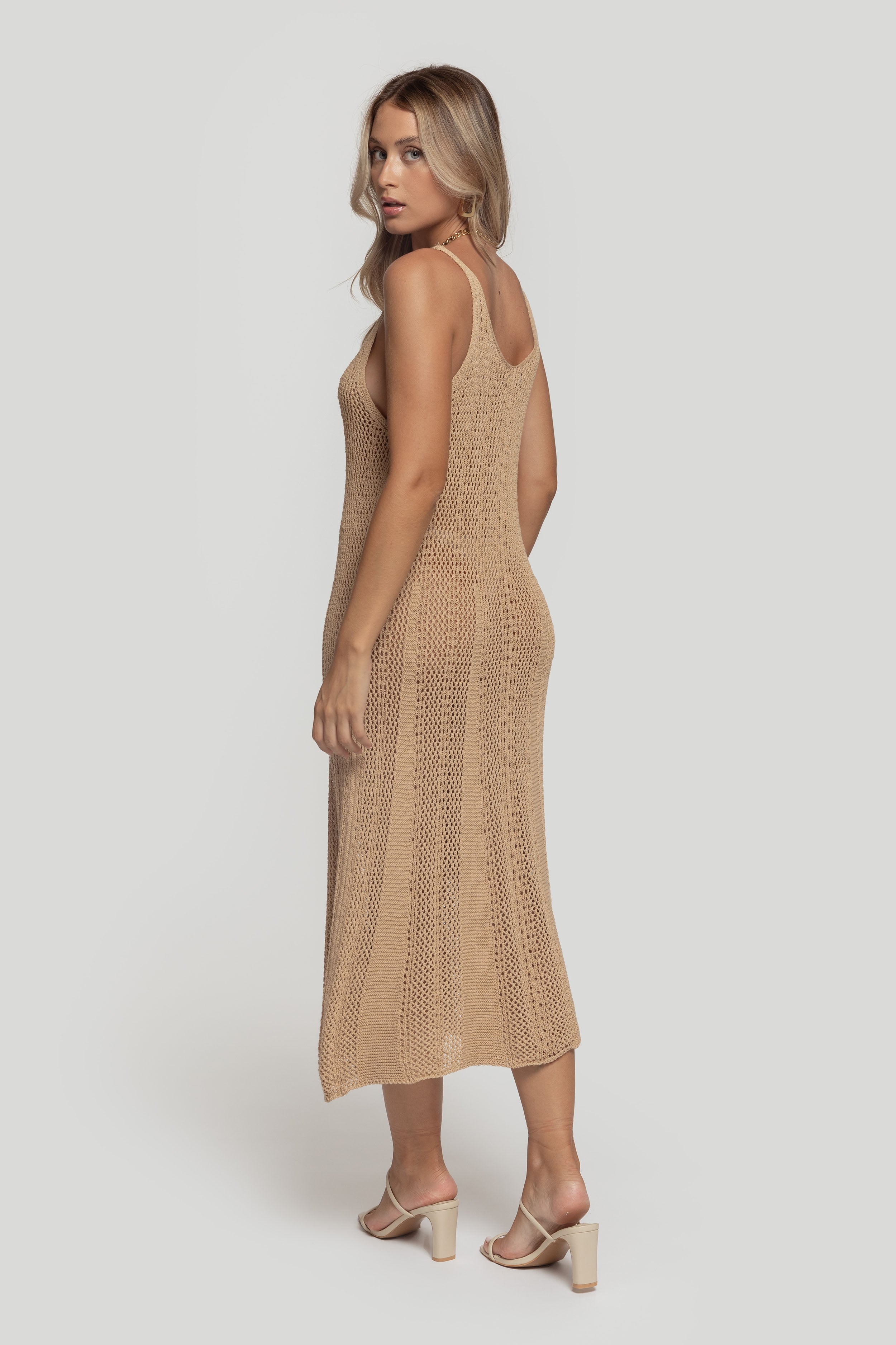 VESTIDO  CALADO