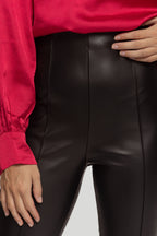 PANTALON  EFECTO PIEL