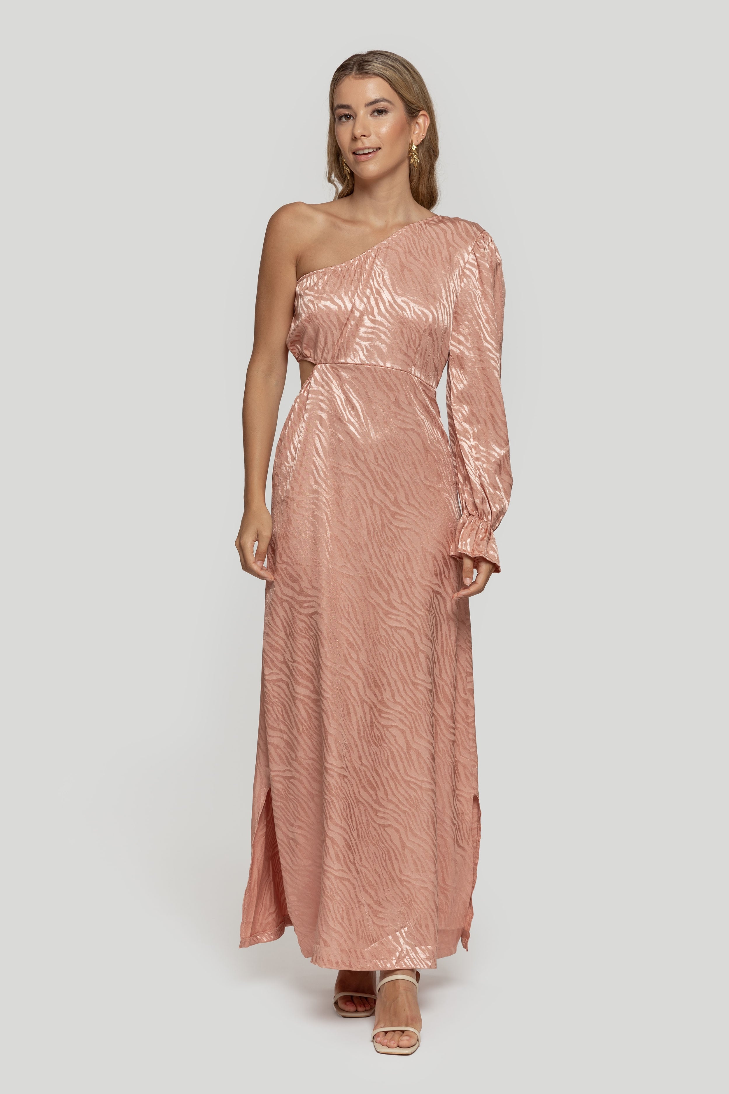 VESTIDO  CUT OUT