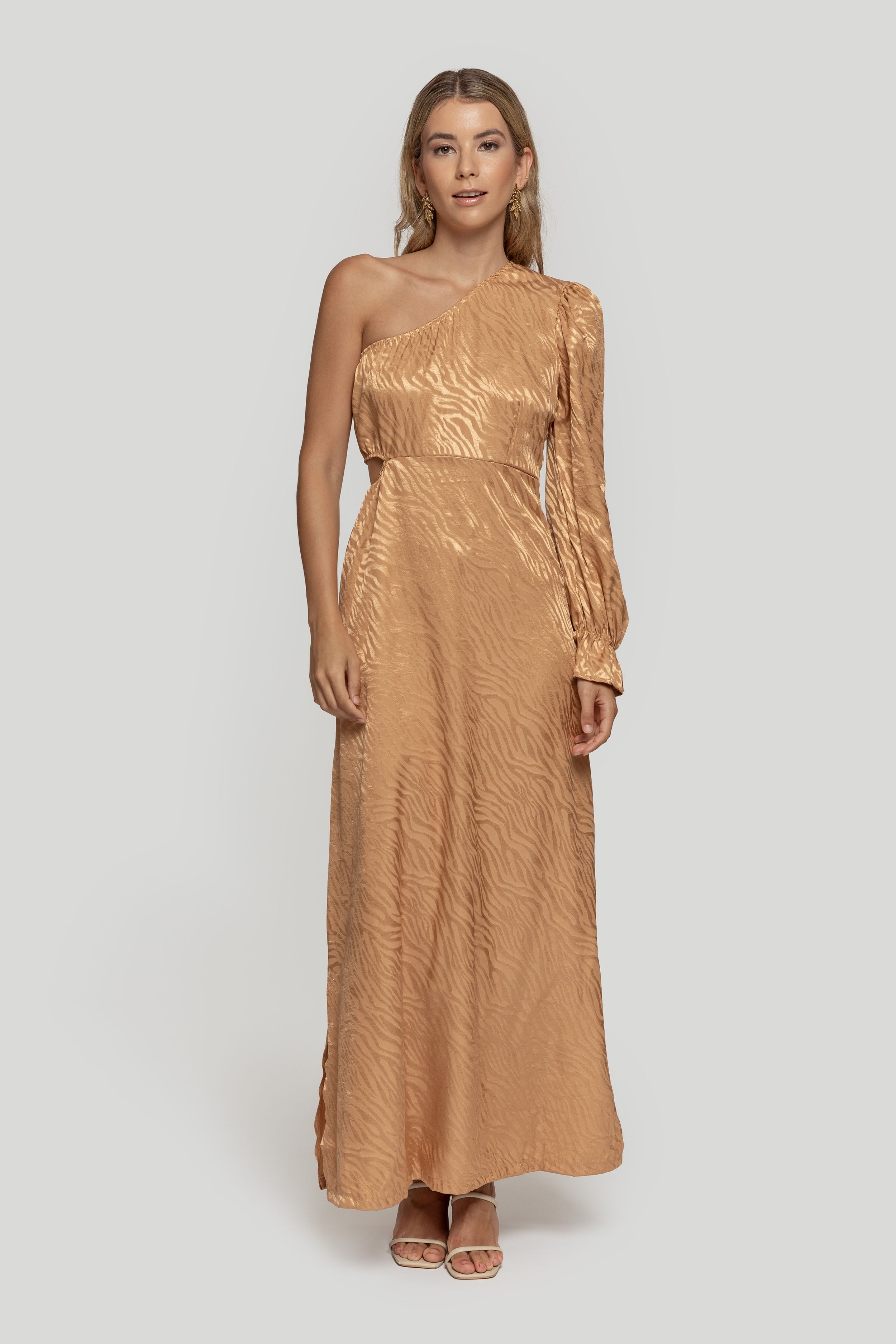VESTIDO  CUT OUT