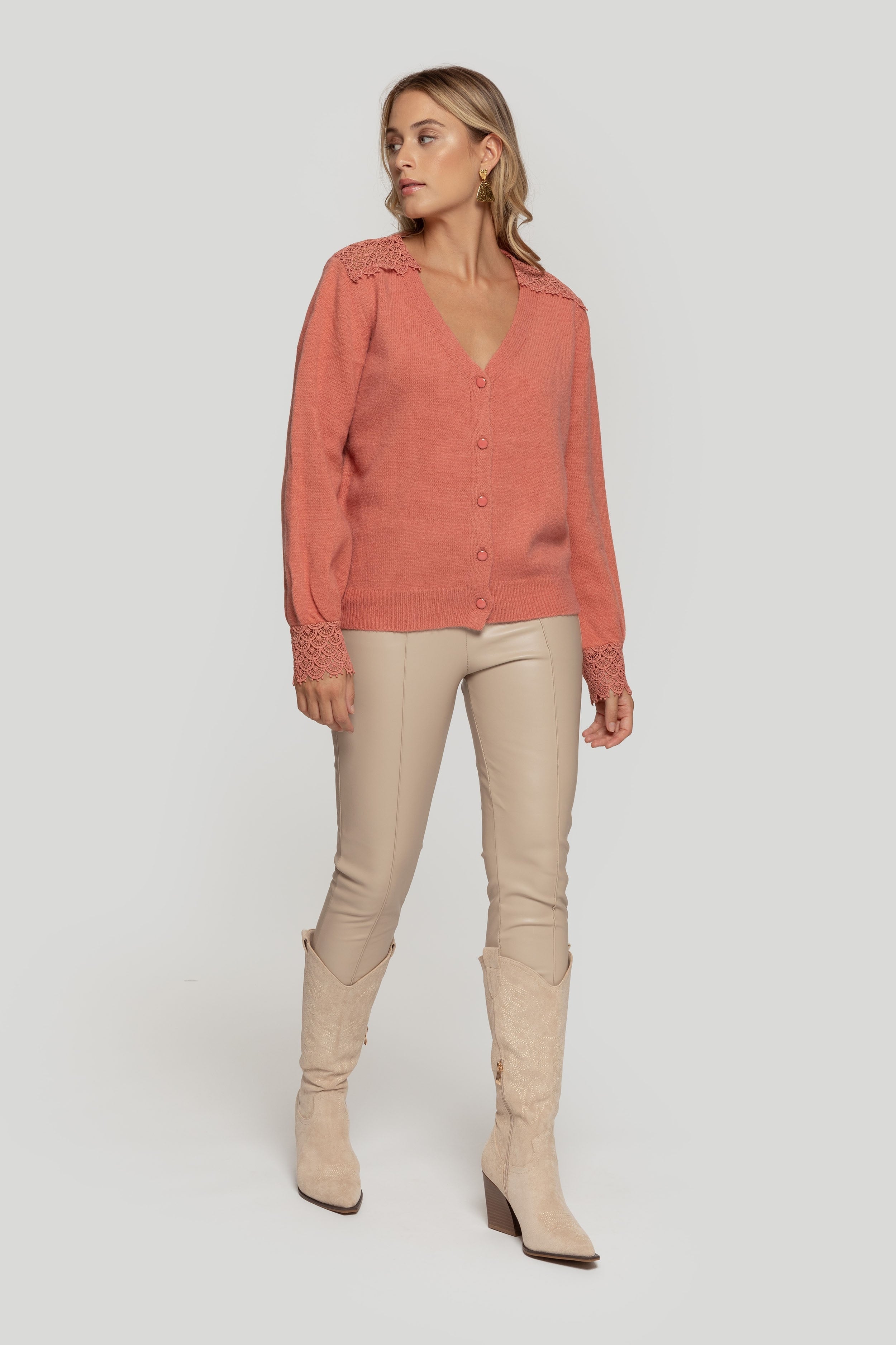 CARDIGAN  DETALLES