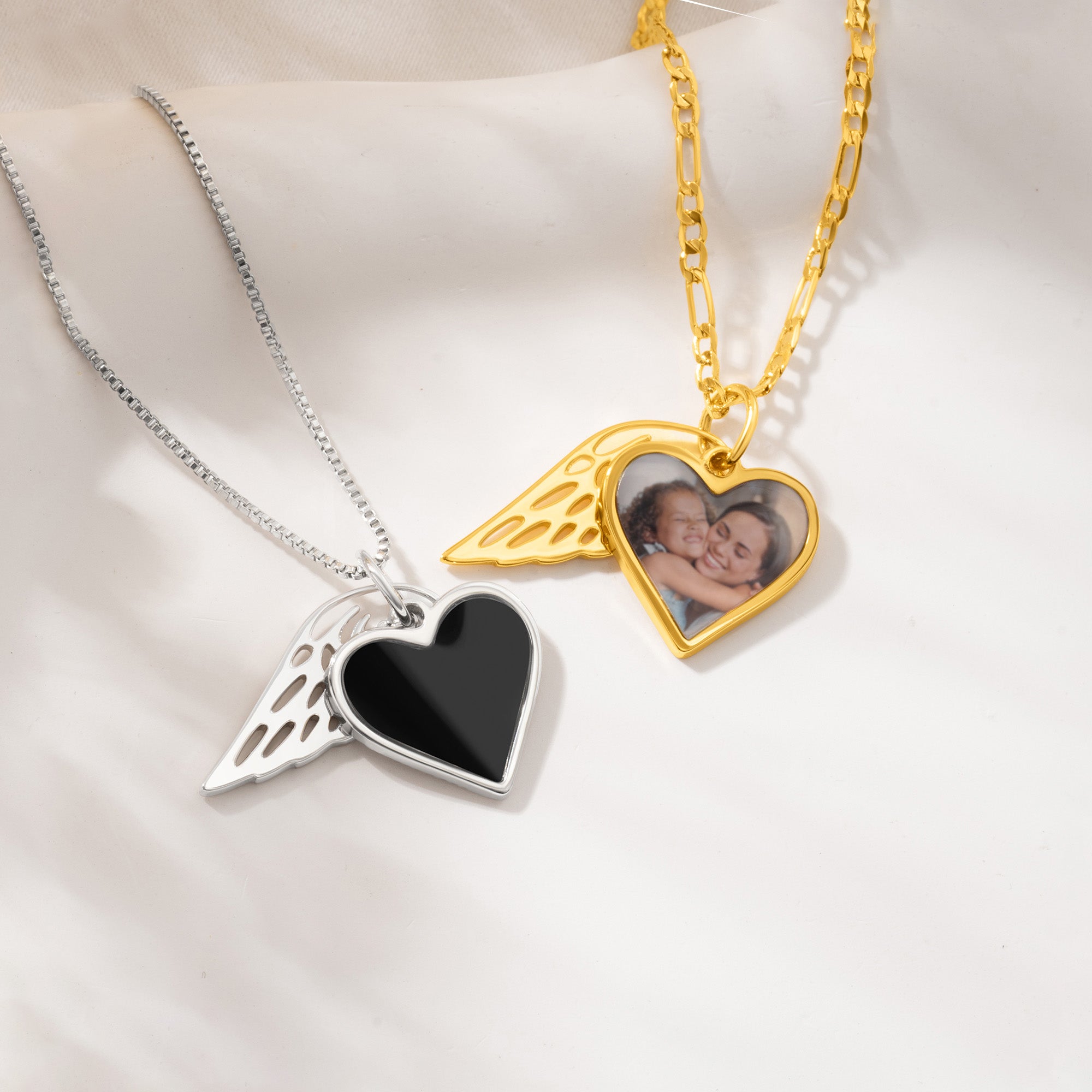 Personalizado activado por calor Foto oculta Angel Wing Corazón collar con texto grabado Memorial Simpatía regalo para las mujeres