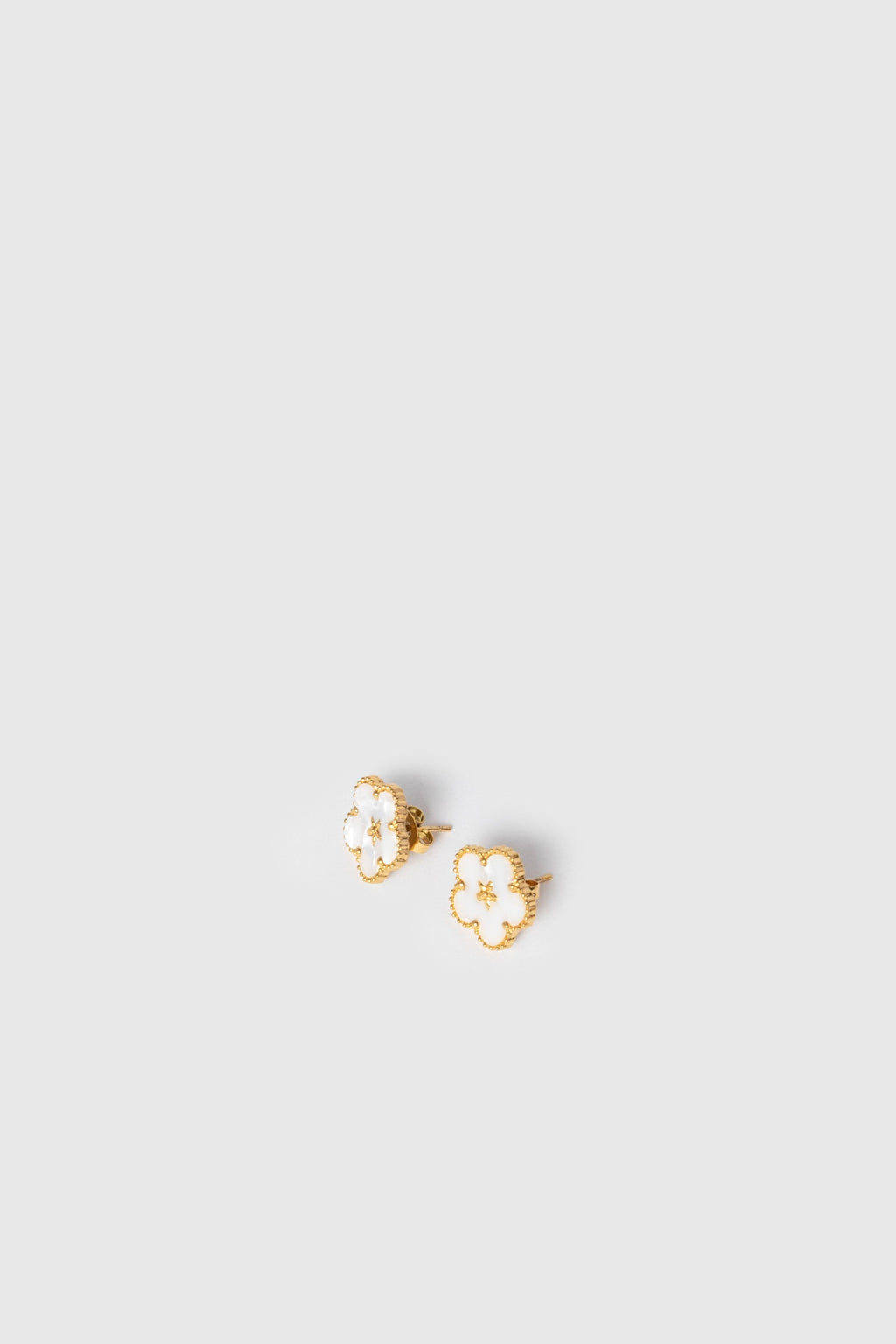 PENDIENTES  FLOR
