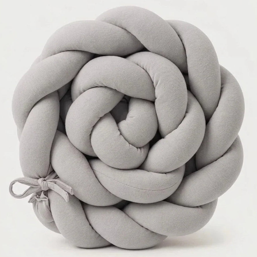 Trenza Cuna Gris Algodón 210cm - Protector de Cuna Suave y Seguro
