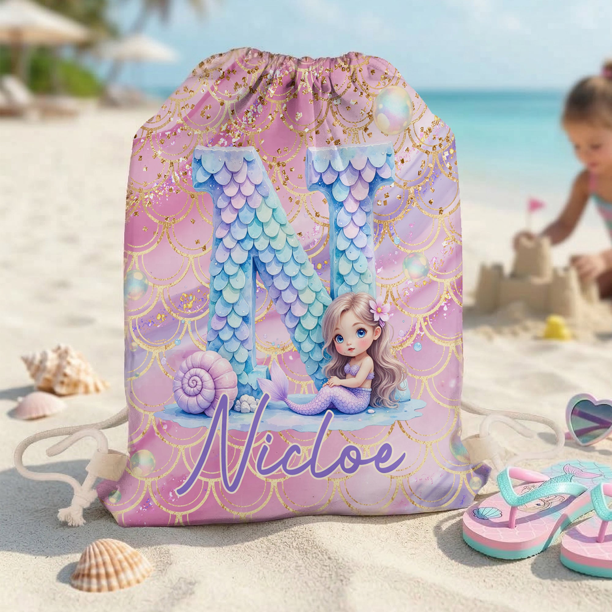 Bolsa de cordón personalizada con iniciales de sirena de dibujos animados y nombre Esenciales de viaje Fiesta en la playa Regalo de cumpleaños para niñas Amantes del tema oceánico