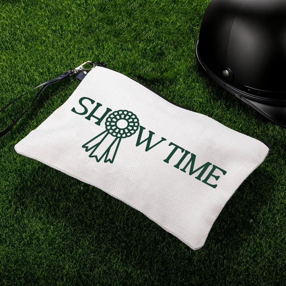 Bolsa de maquillaje personalizada Show Time Horse Show con pulsera con nombre Accesorio de viaje diario Regalo de cumpleaños para mujeres entusiastas de la hípica
