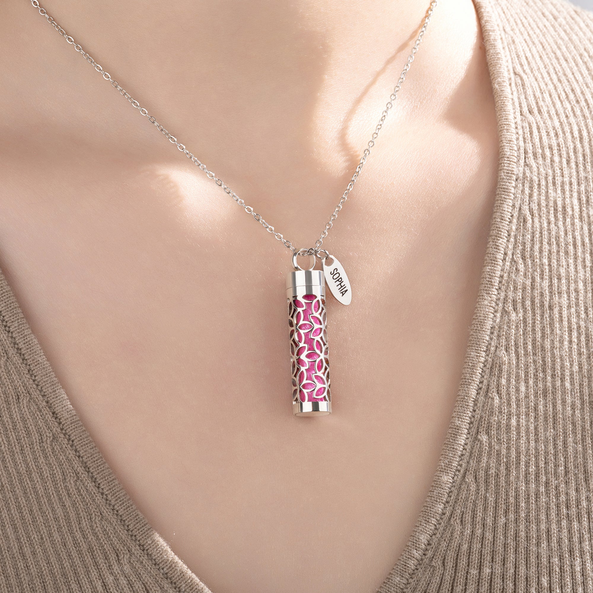 Collar Difusor de Perfume con Nombre de Ola Hueca Corazón Rosa Personalizado Regalo de Cumpleaños Aniversario para Mujer
