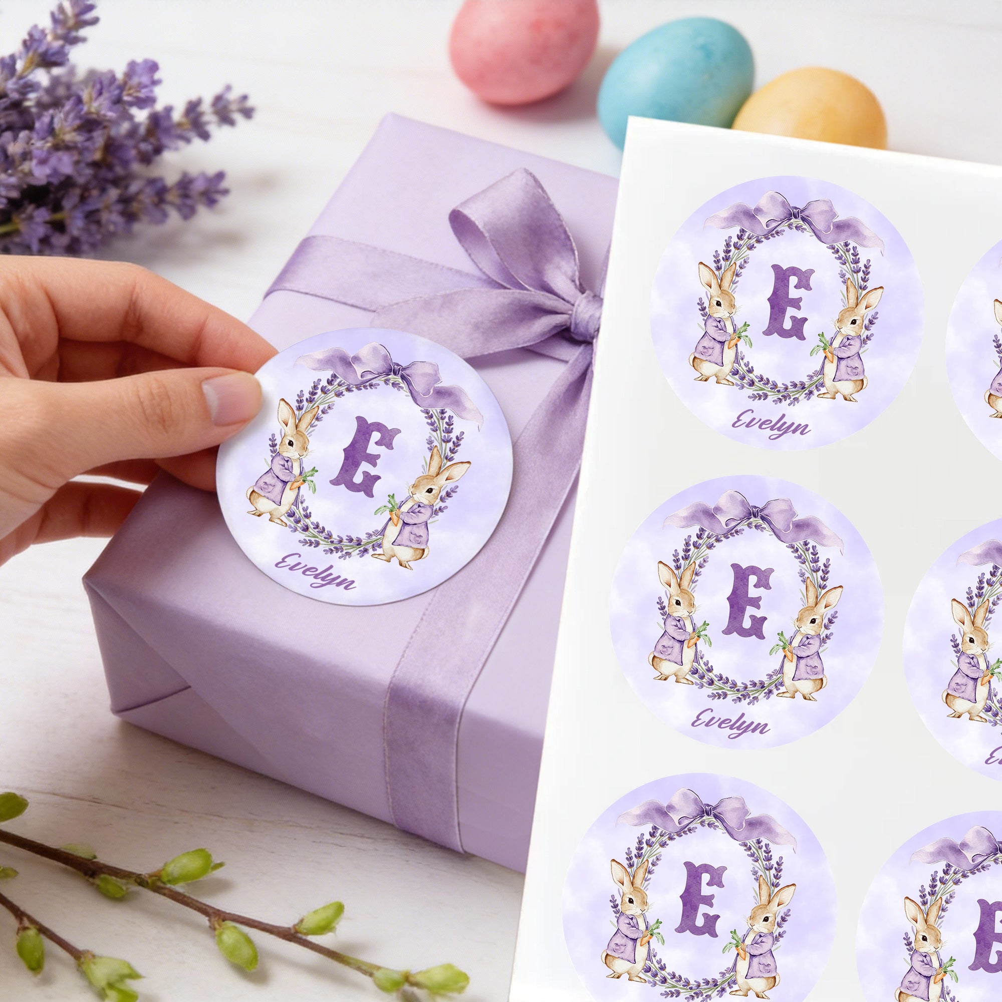 Juego de 2 etiquetas adhesivas de Pascua personalizadas con el nombre y las iniciales de Peter Rabbit para la fiesta de Pascua.