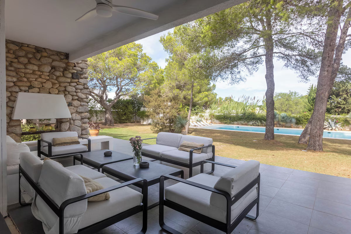 Peaceful Classic Ibiza Villa with a Large Pool in San Antonio
