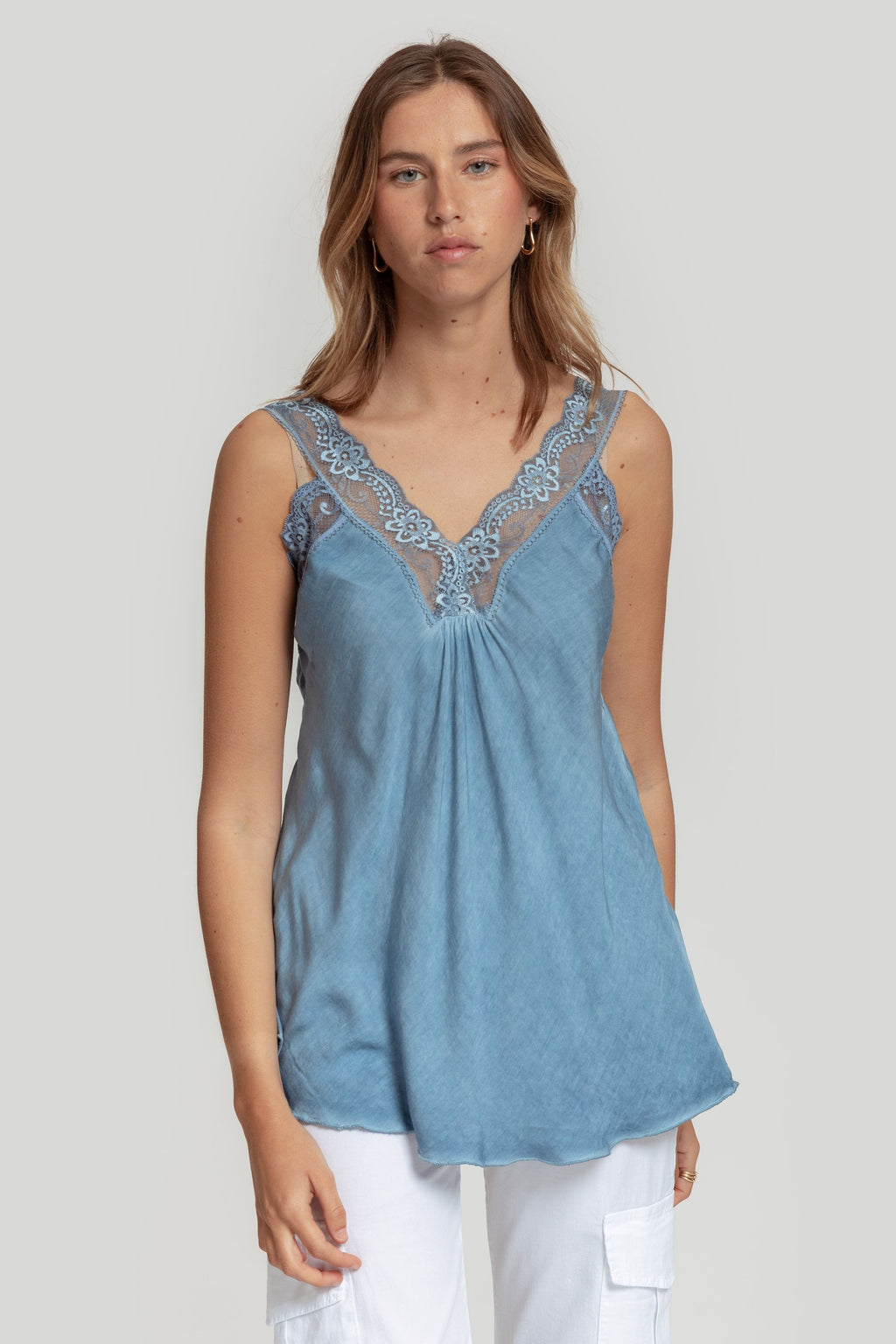 TOP  VINTAGE