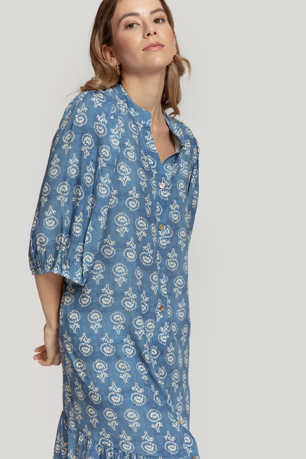 VESTIDO  BOTONES