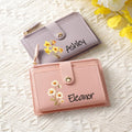 Personalizado Nacimiento Flor PU Cartera de cuero portátil con nombre y titular de la tarjeta de boda cumpleaños aniversario de regalo para las mujeres niñas
