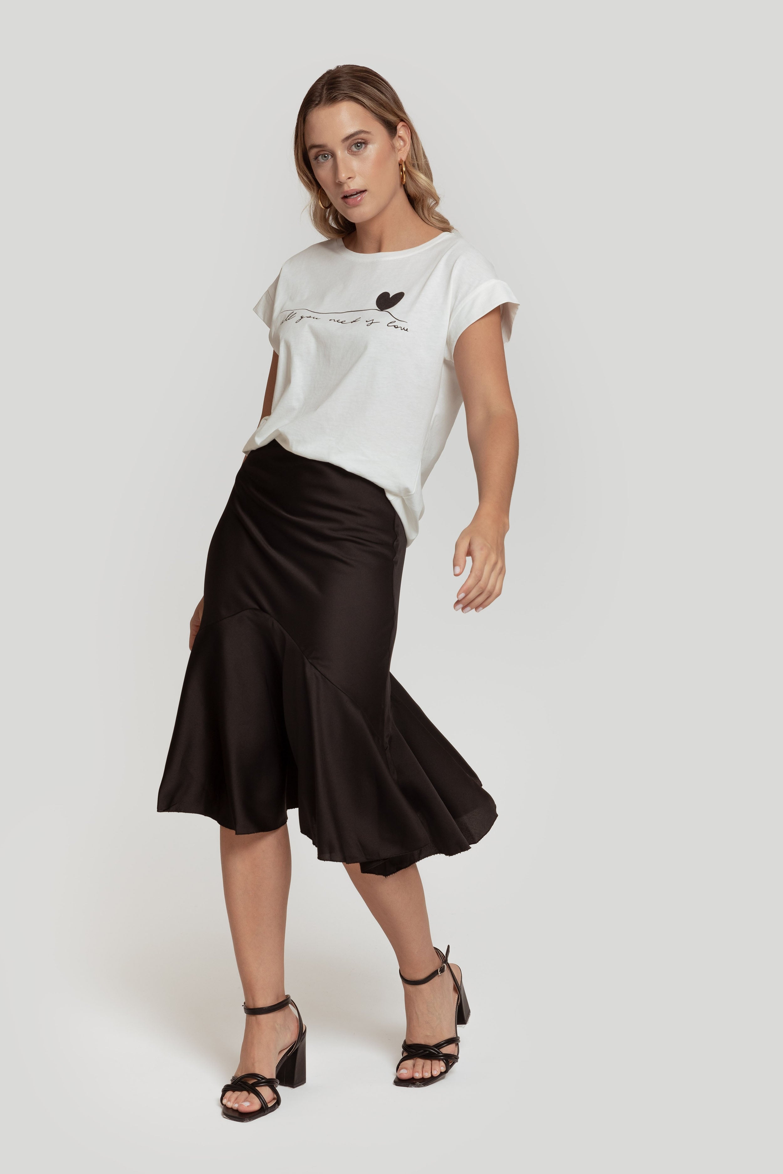 FALDA  VOLANTE