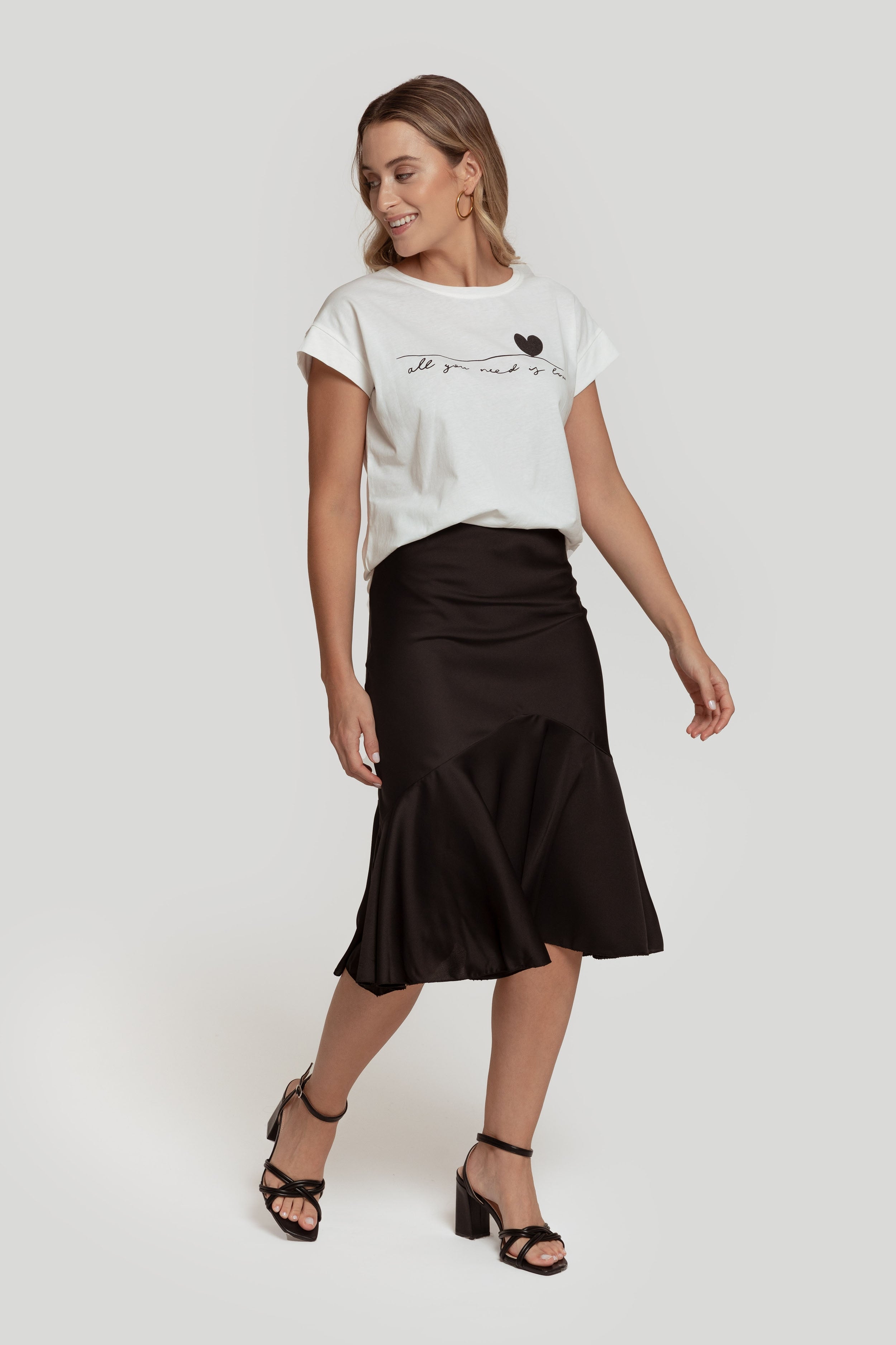 FALDA  VOLANTE