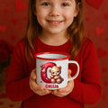 Personalizado lindo romántico corazón de dibujos animados oso inicial 12 oz taza de esmalte con el nombre de decoración del hogar Día de San Valentín cumpleaños de regalo para los niños de la familia