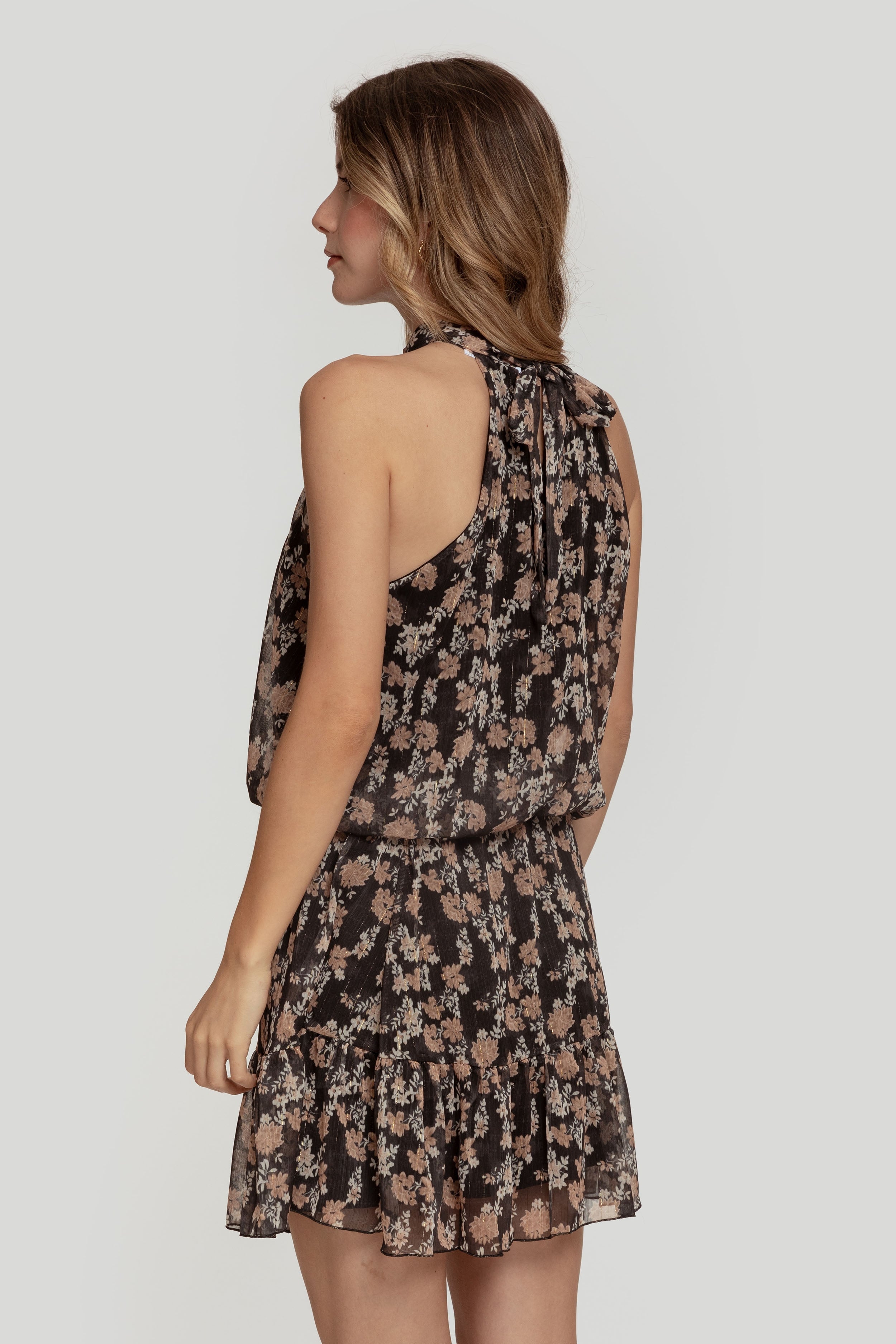 TOP  HALTER