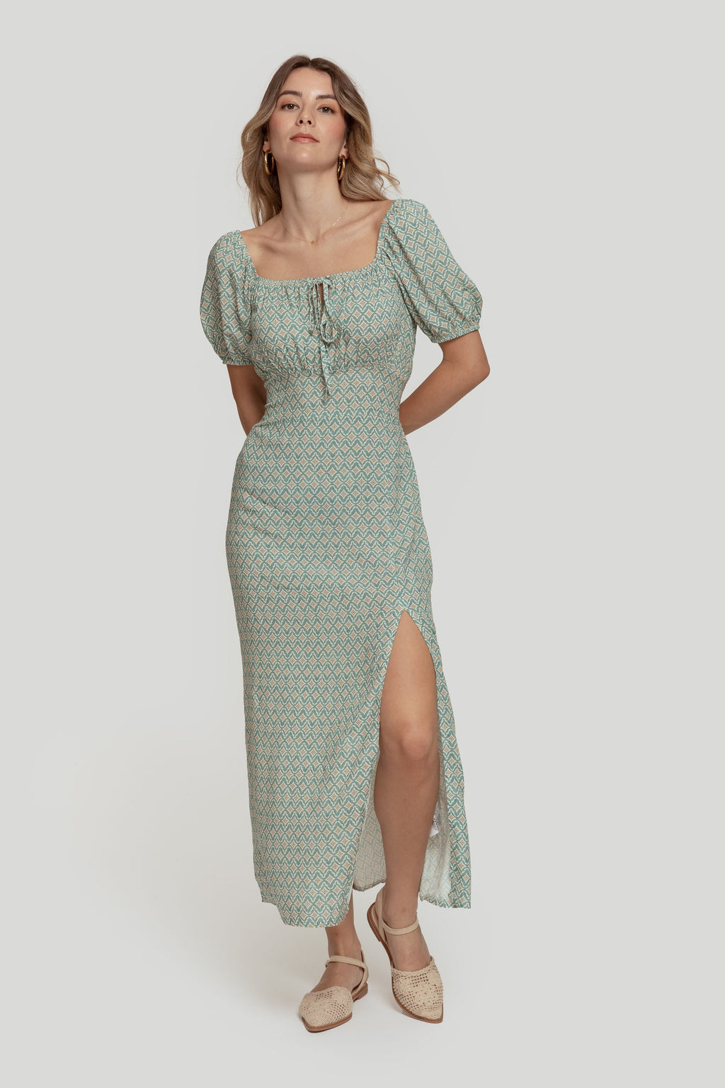VESTIDO  ABERTURA