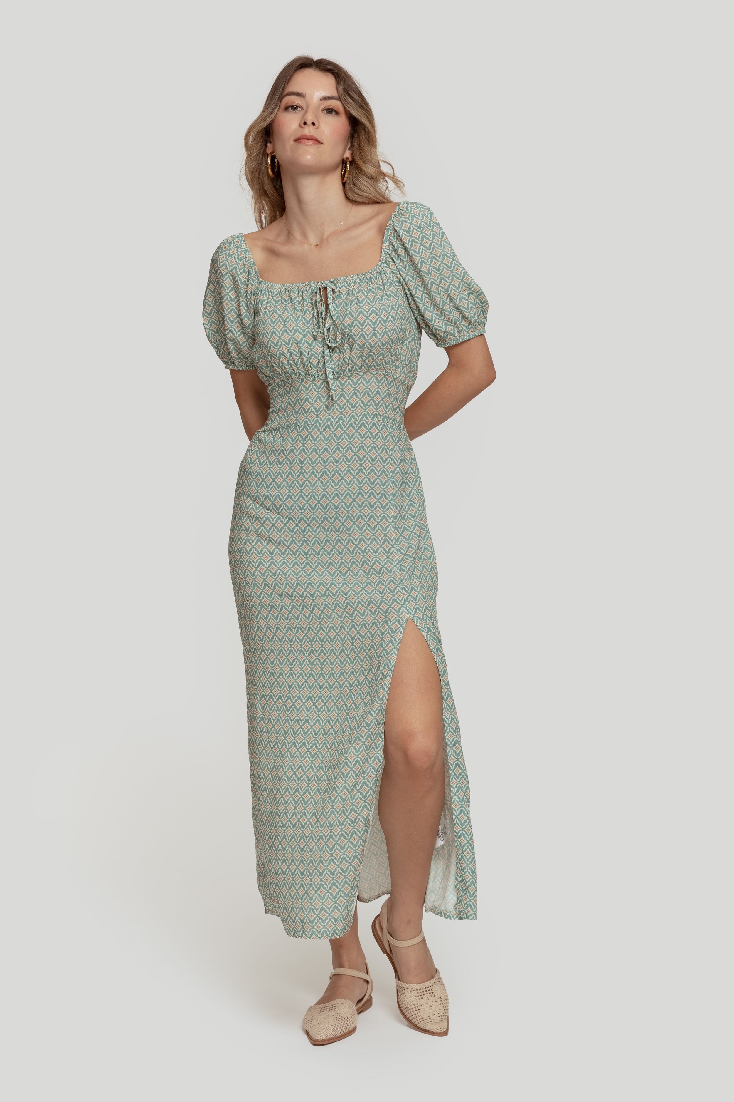 VESTIDO  ABERTURA
